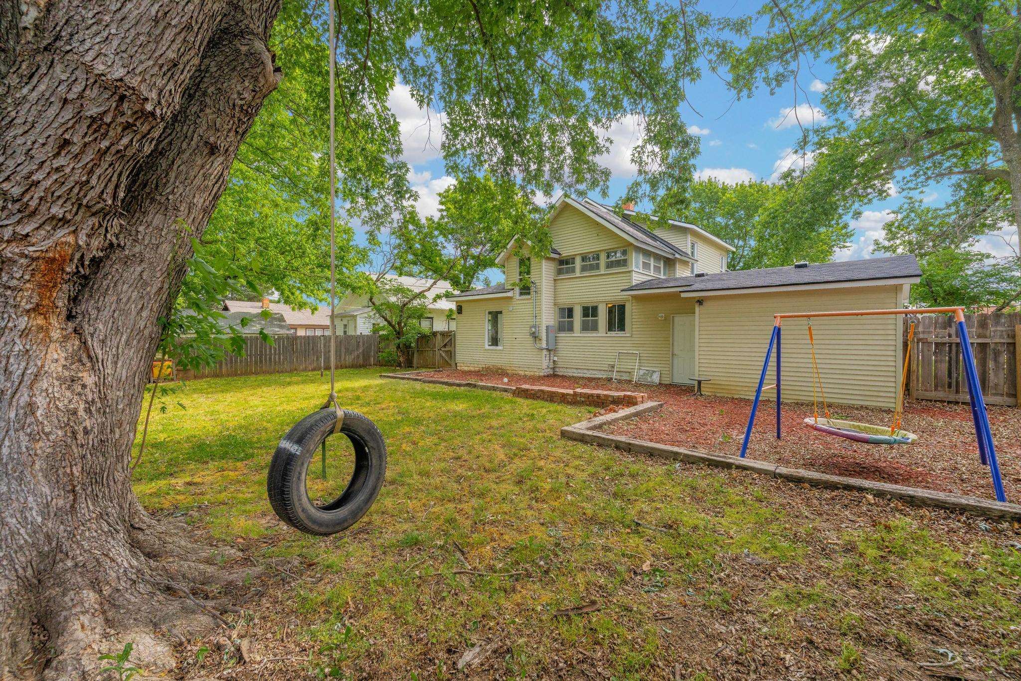 901 N Merchant Street Belle Plaine KS 67013