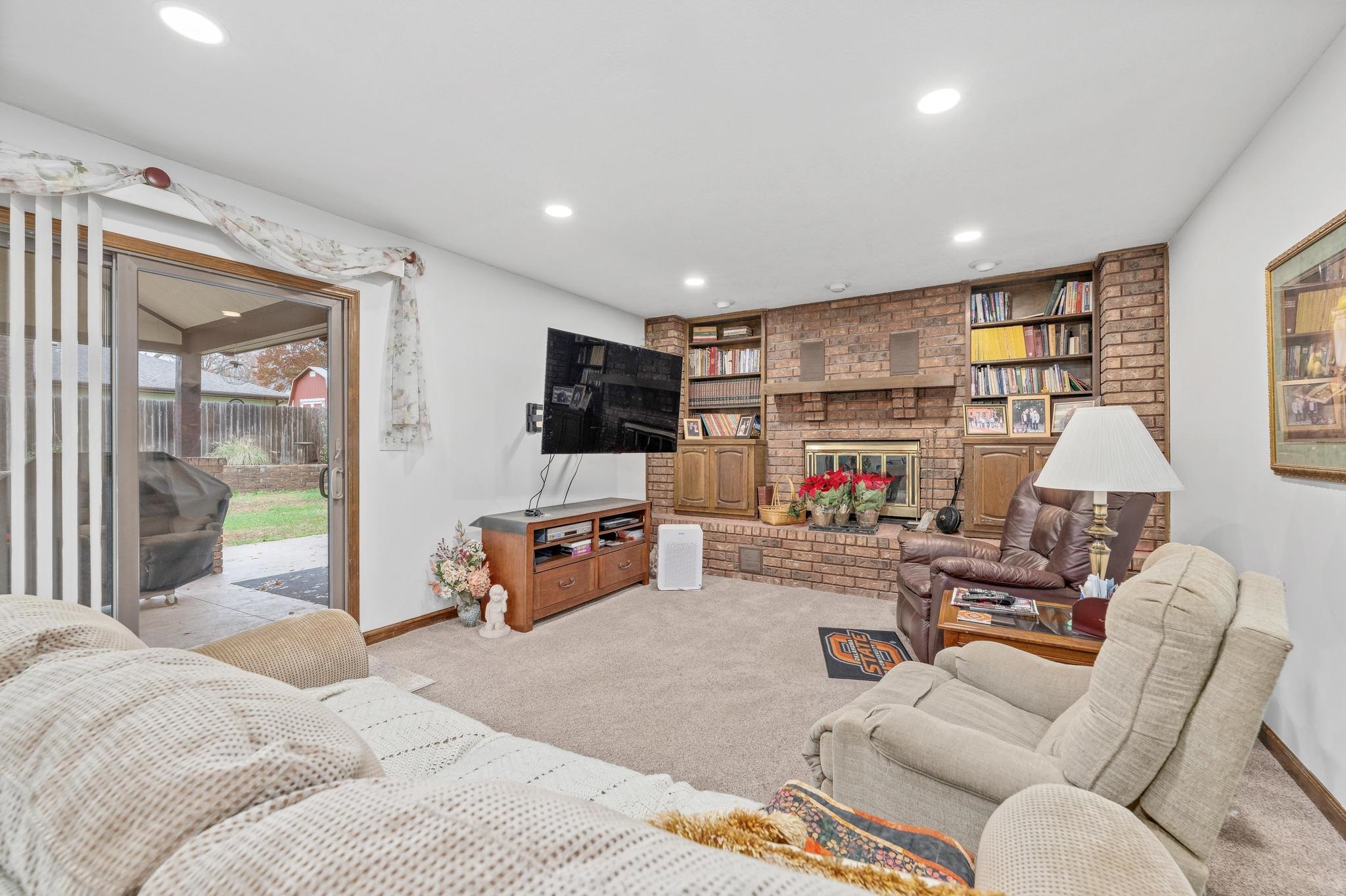 1312 E Pine Tree Road Derby KS 67037