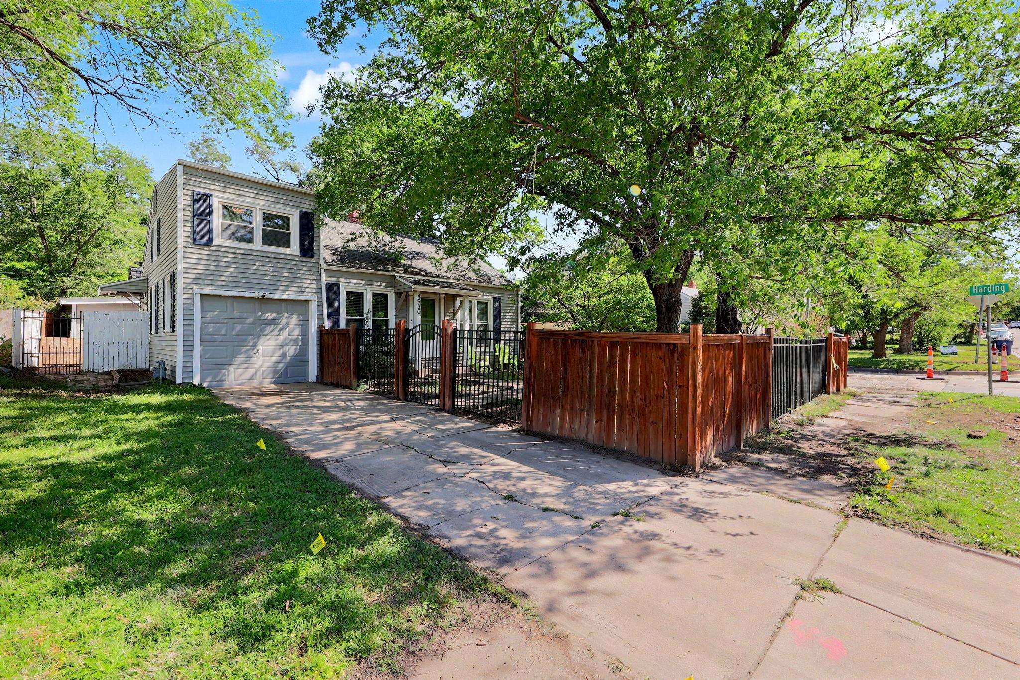 4930 E Pine Wichita KS 67208
