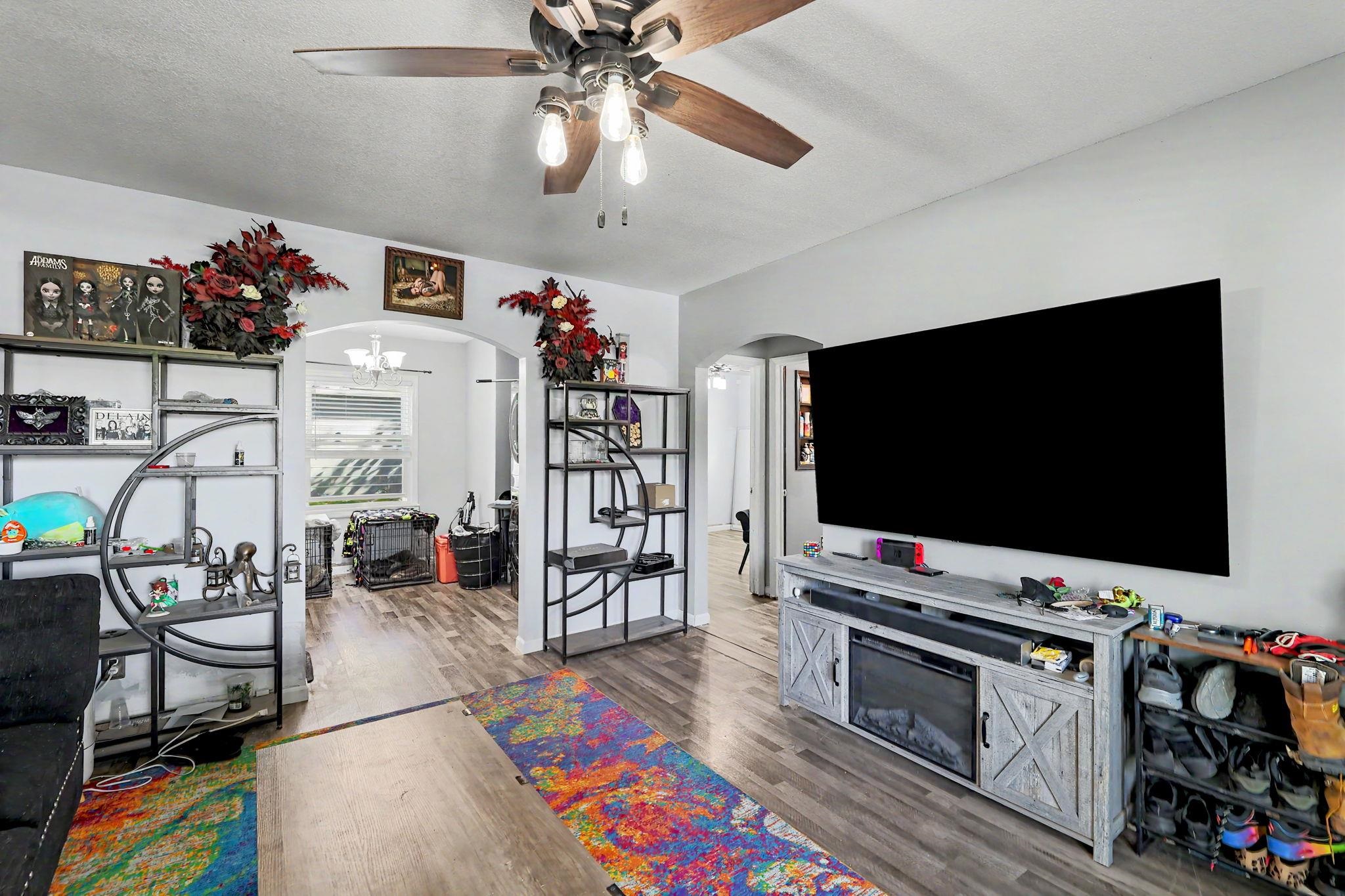 4930 E Pine Wichita KS 67208