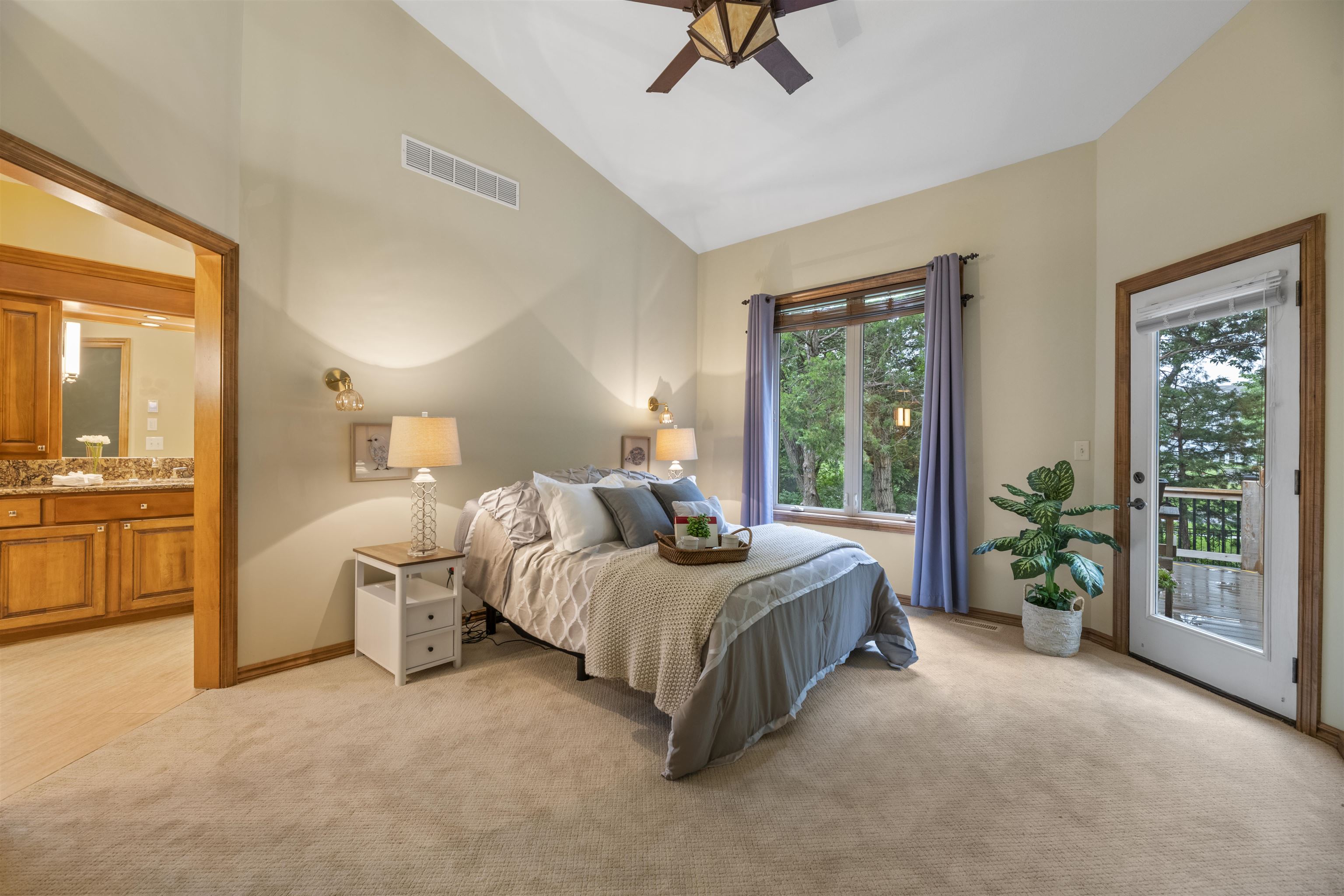 2405 N Peckham Court Wichita KS 67228