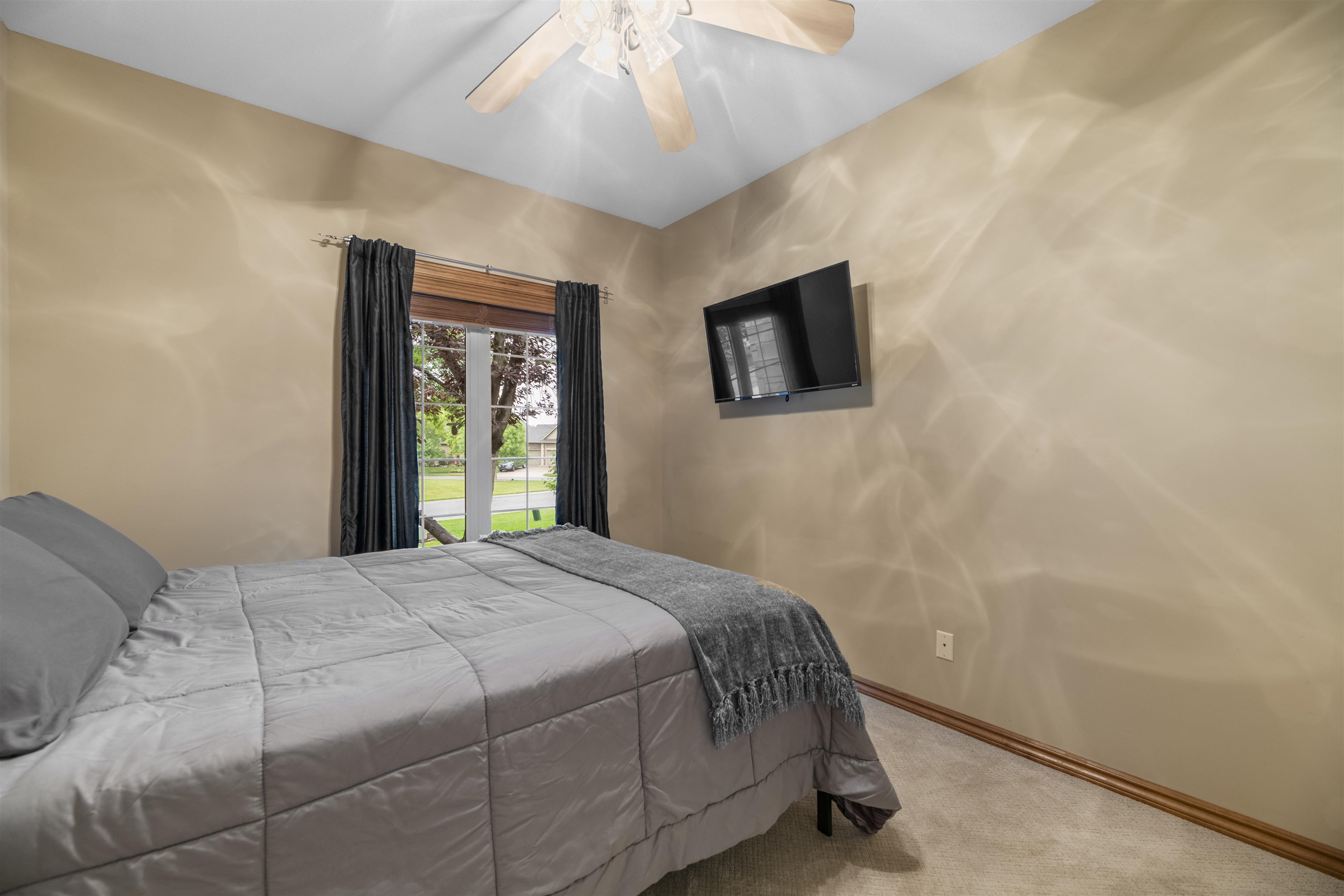 2405 N Peckham Court Wichita KS 67228