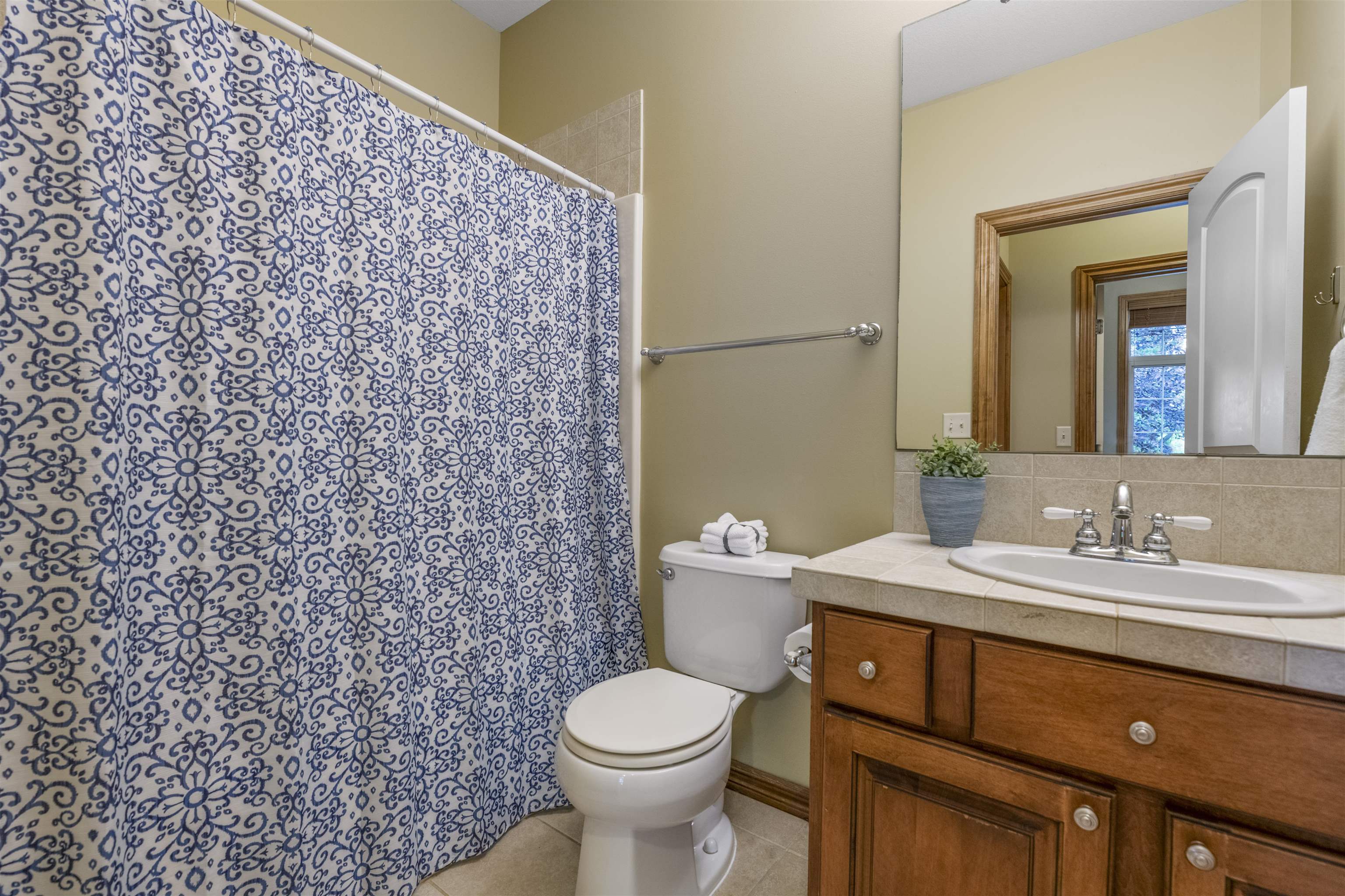 2405 N Peckham Court Wichita KS 67228