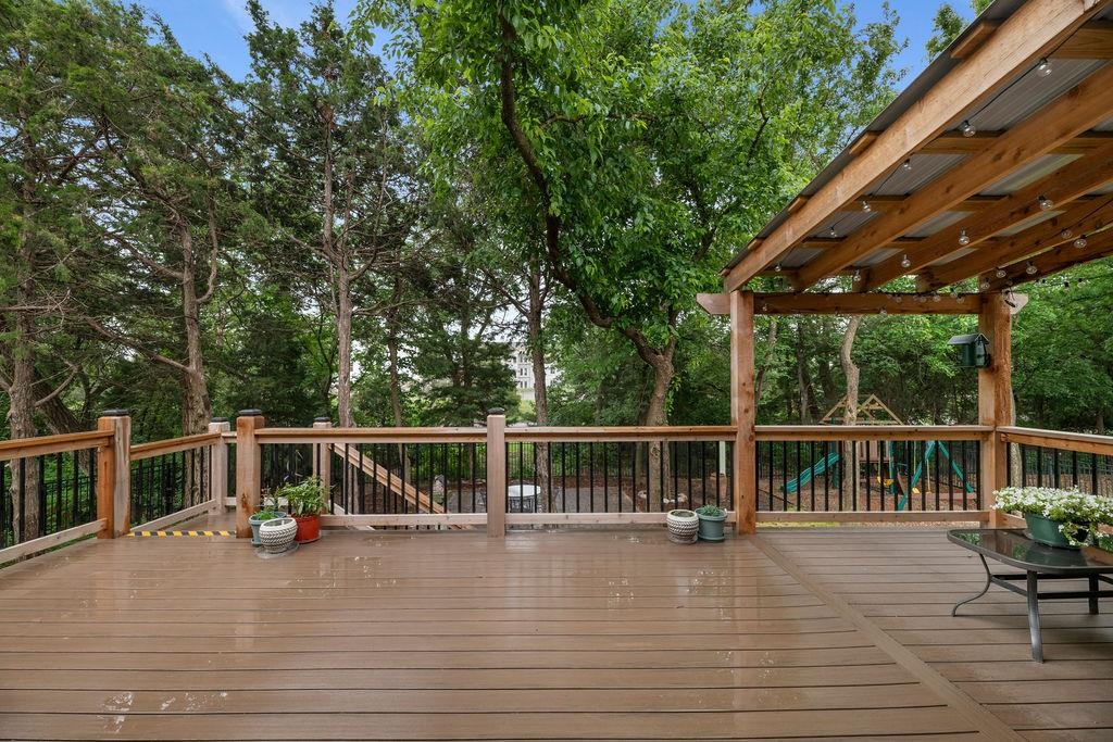 2405 N Peckham Court Wichita KS 67228