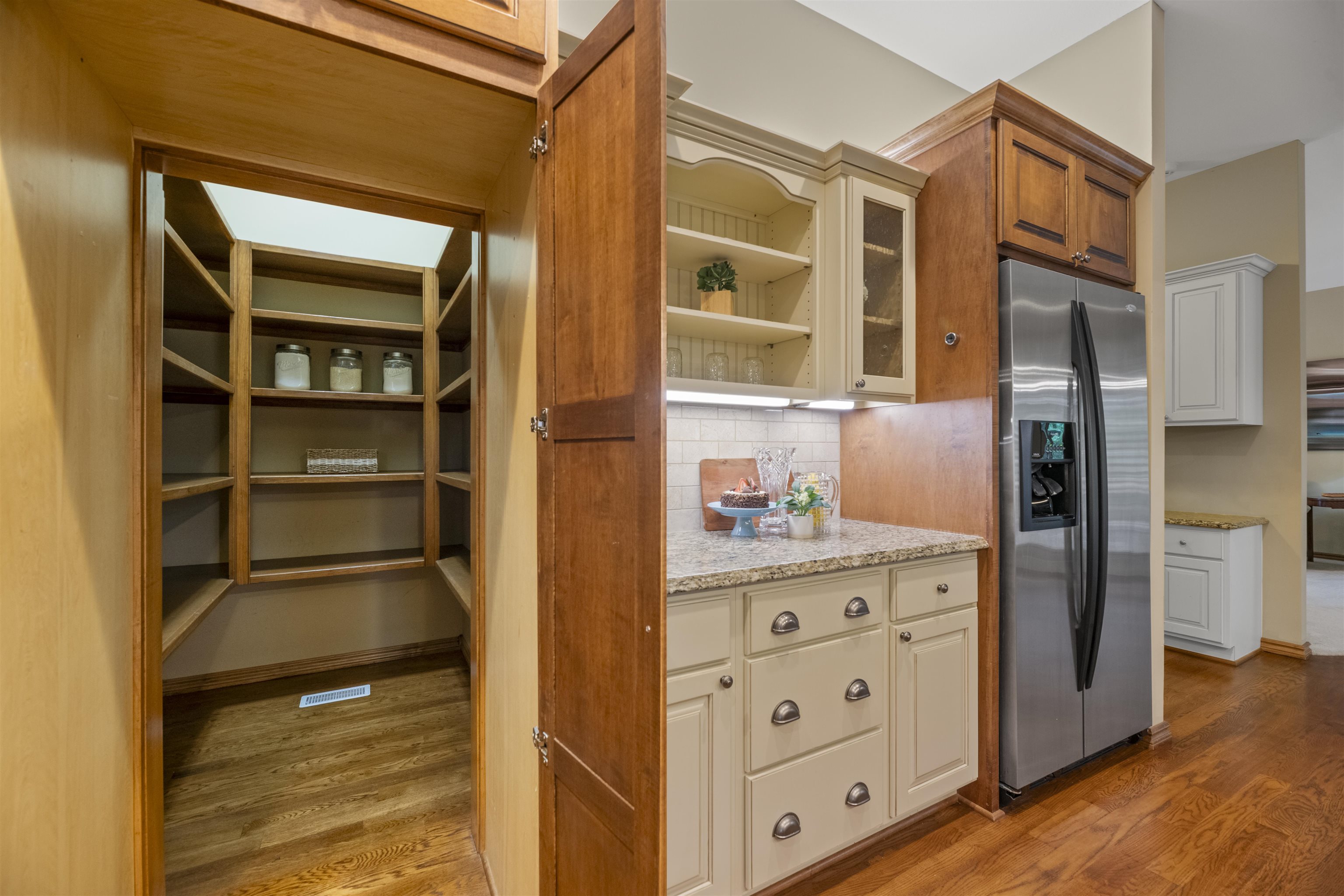 2405 N Peckham Court Wichita KS 67228