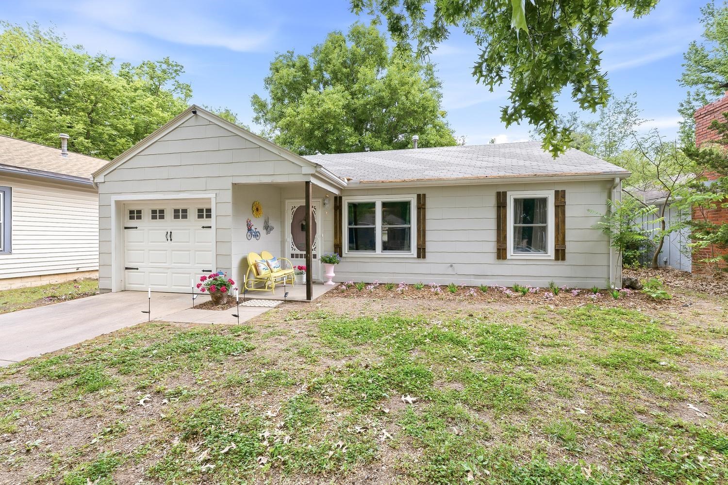 712 E 17th Winfield KS 67156