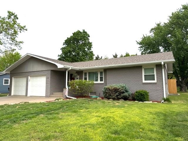 112 Willow Lane Hesston KS 67062