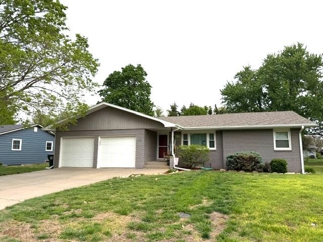 112 Willow Lane Hesston KS 67062