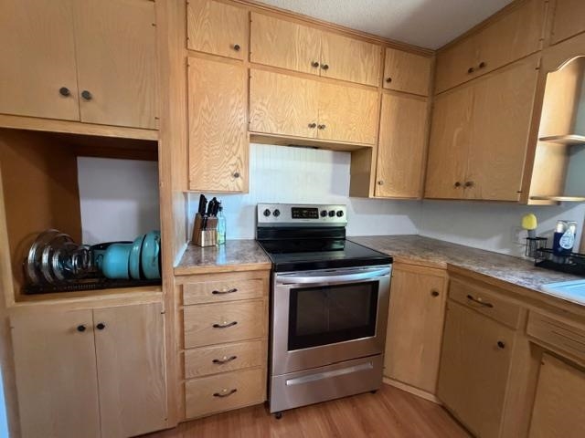 112 Willow Lane Hesston KS 67062
