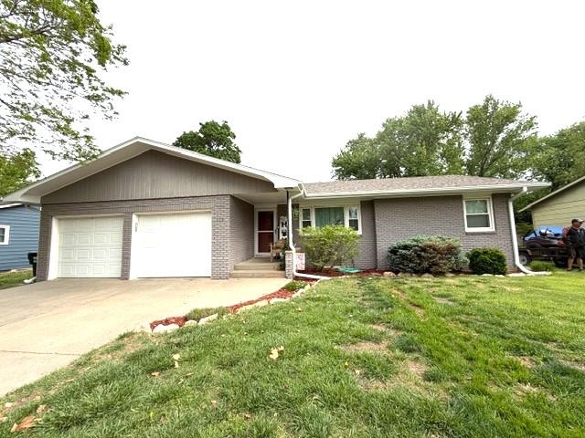 112 Willow Lane Hesston KS 67062