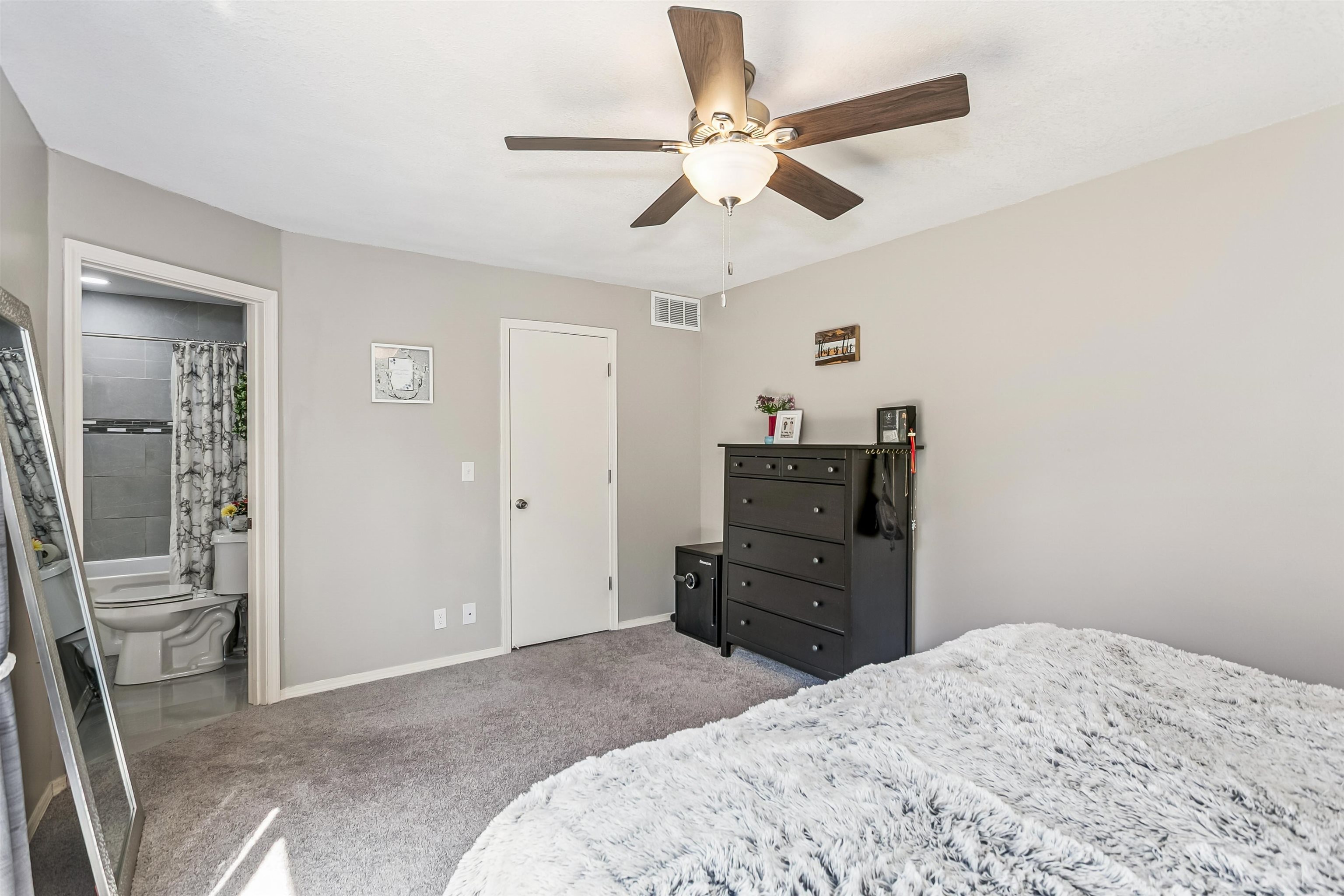 1808 S Cranbrook Avenue Wichita KS 67207