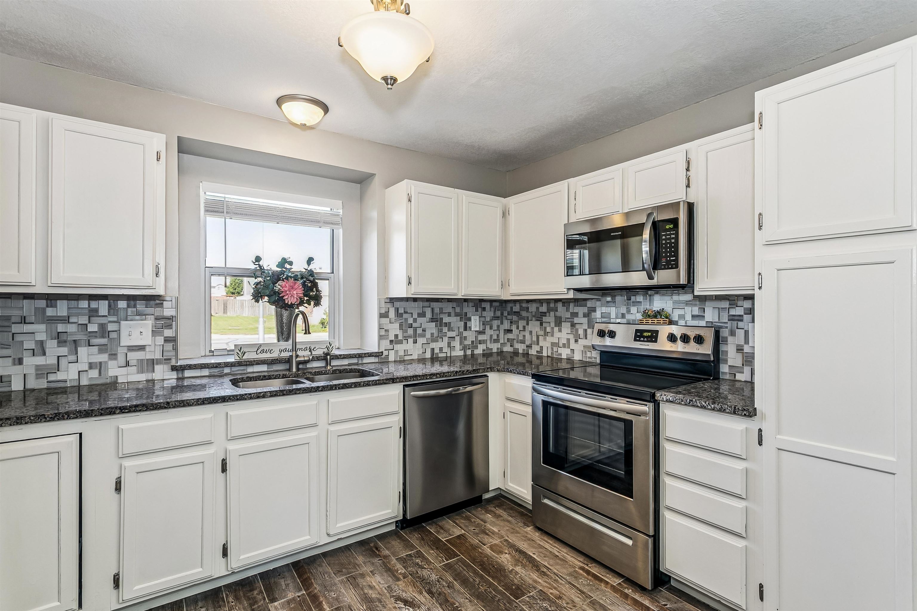 1808 S Cranbrook Avenue Wichita KS 67207
