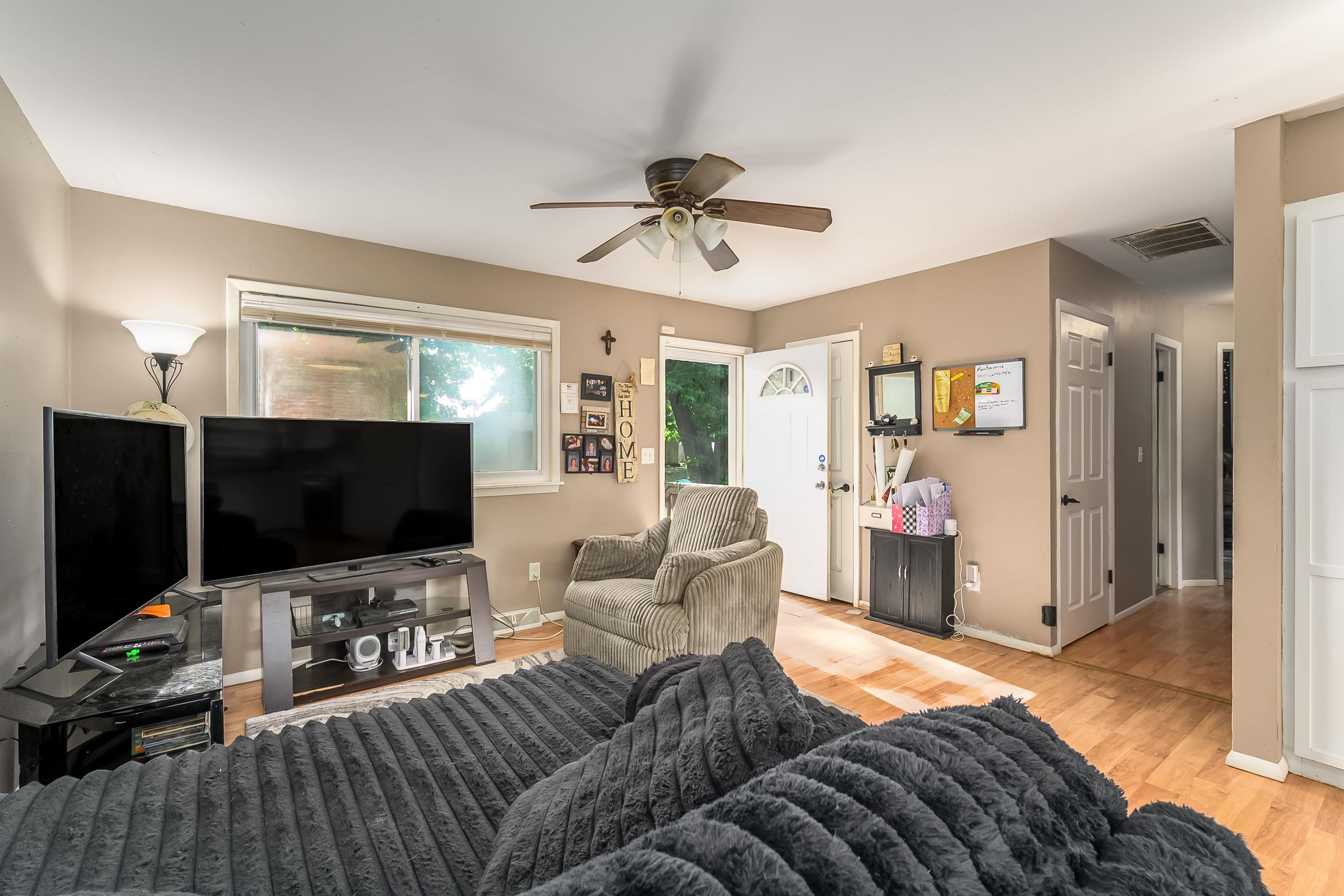 6373 N Tarrytown Street Park City KS 67219