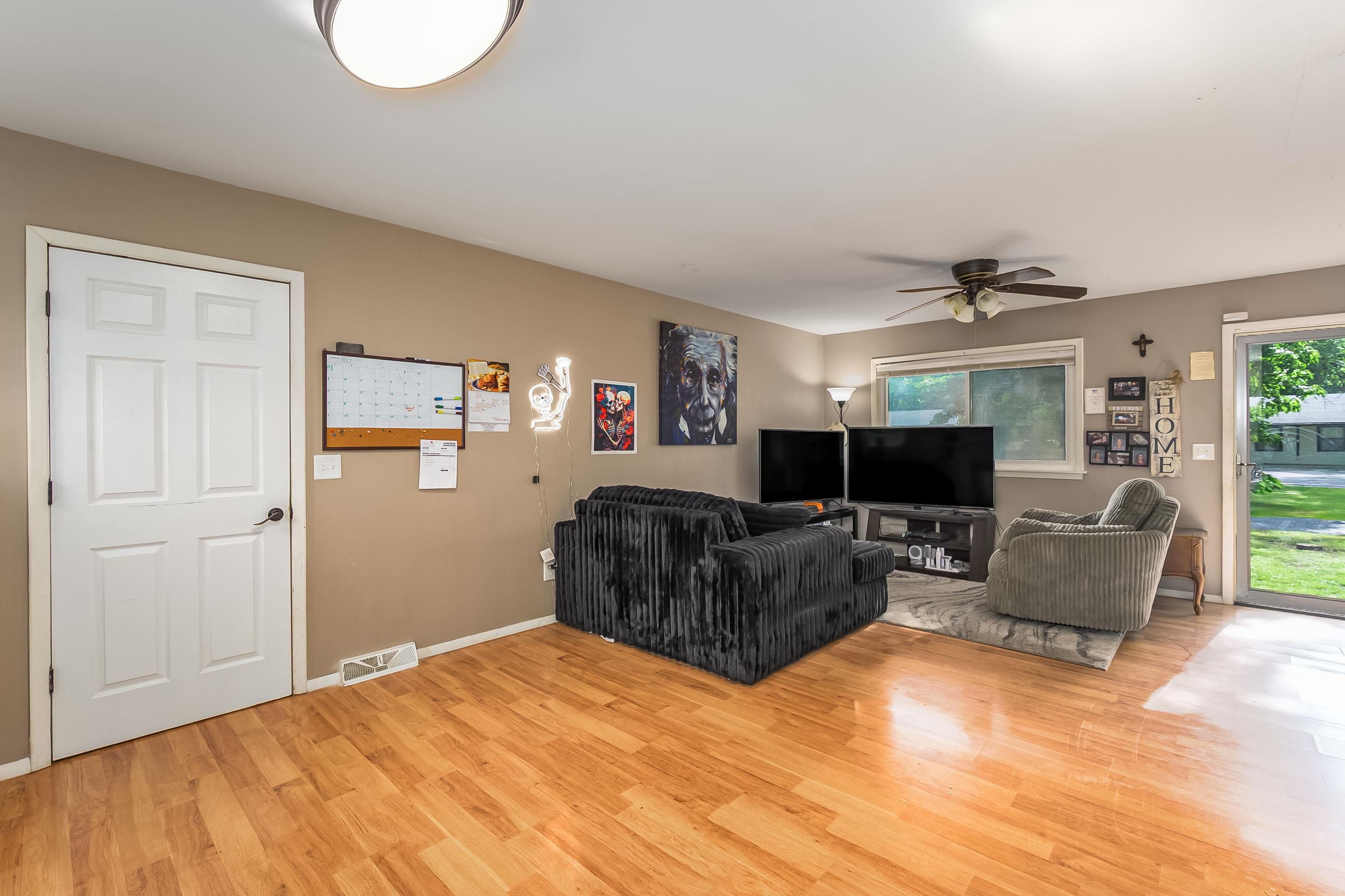 6373 N Tarrytown Street Park City KS 67219