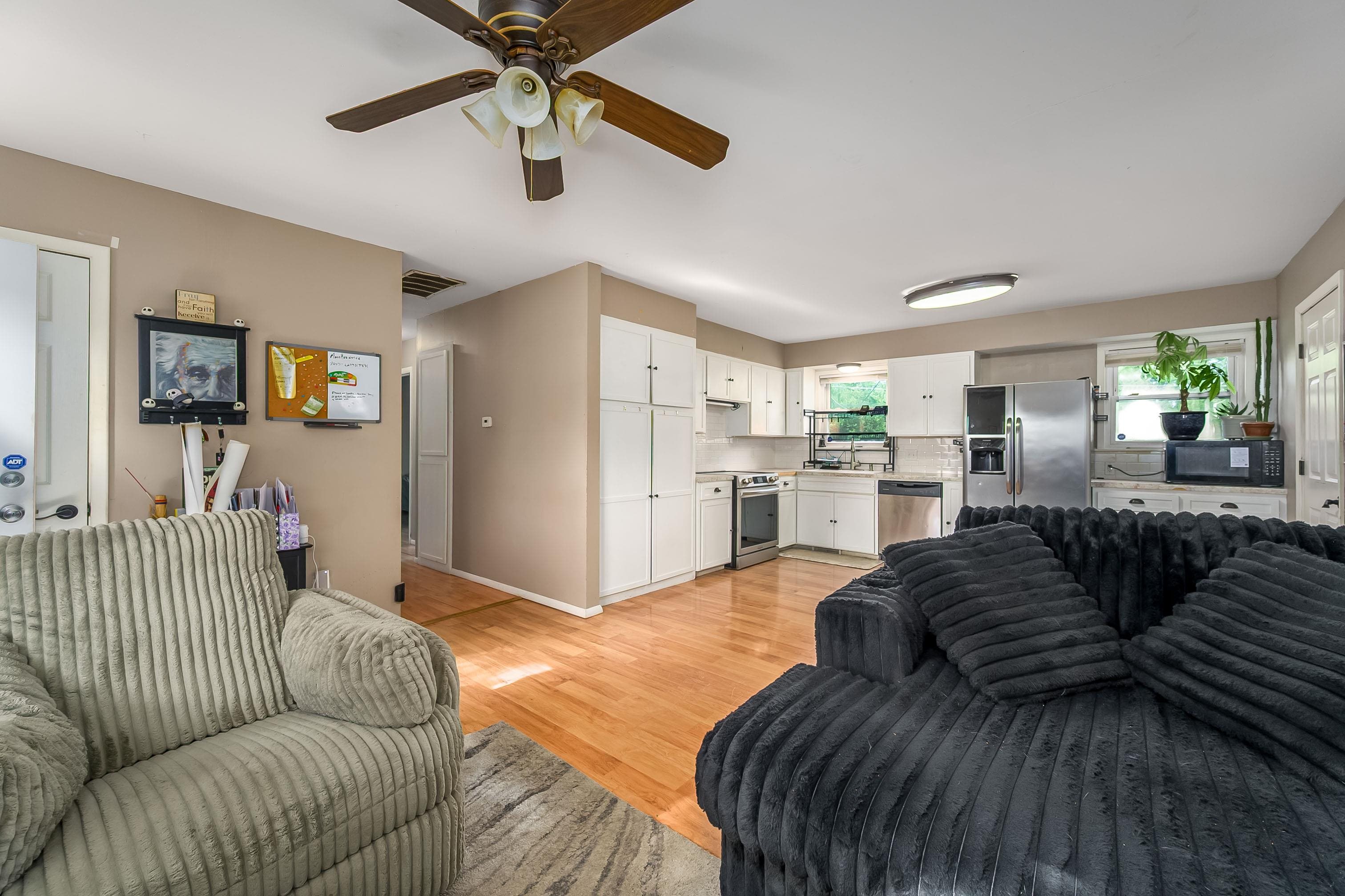 6373 N Tarrytown Street Park City KS 67219