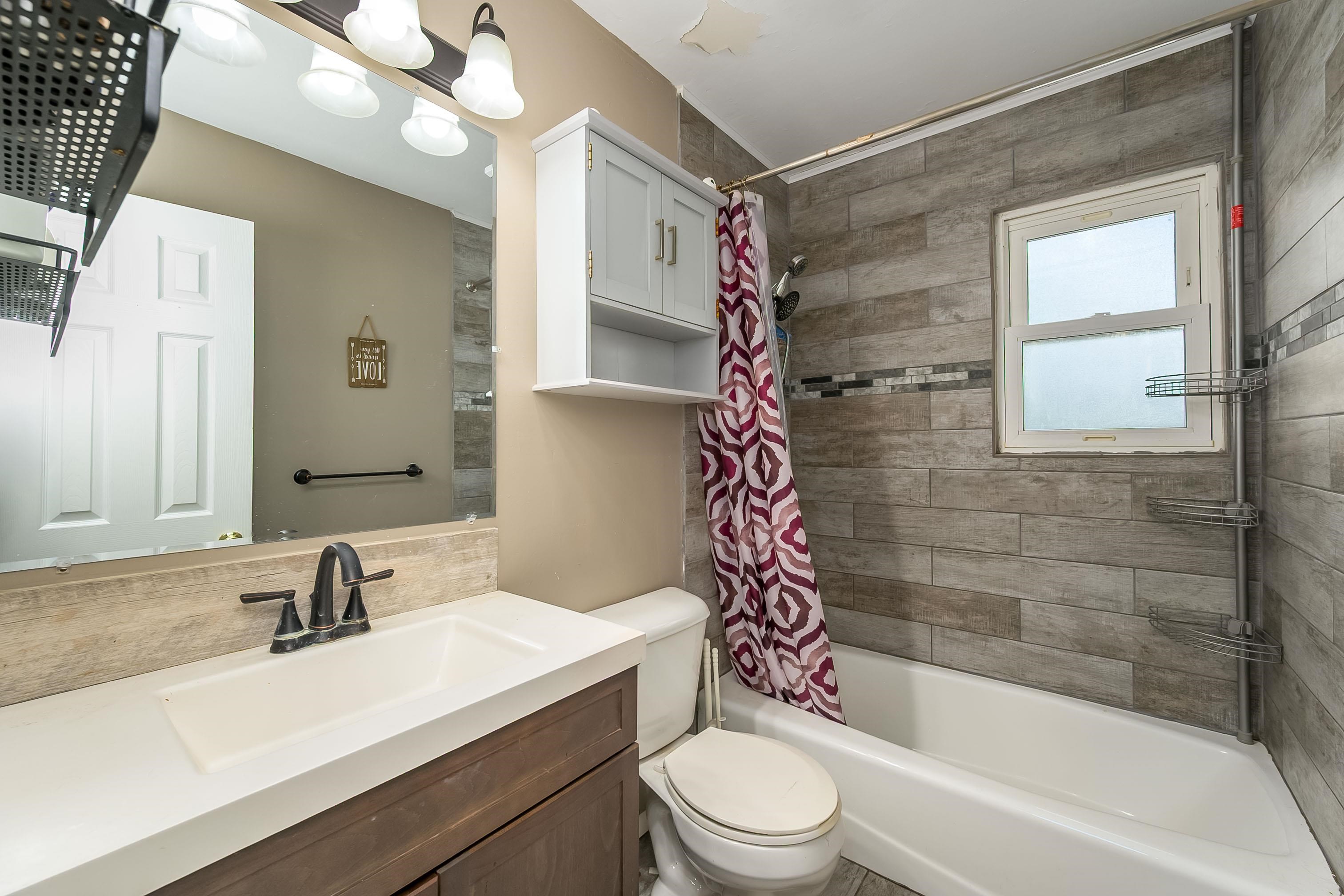 6373 N Tarrytown Street Park City KS 67219
