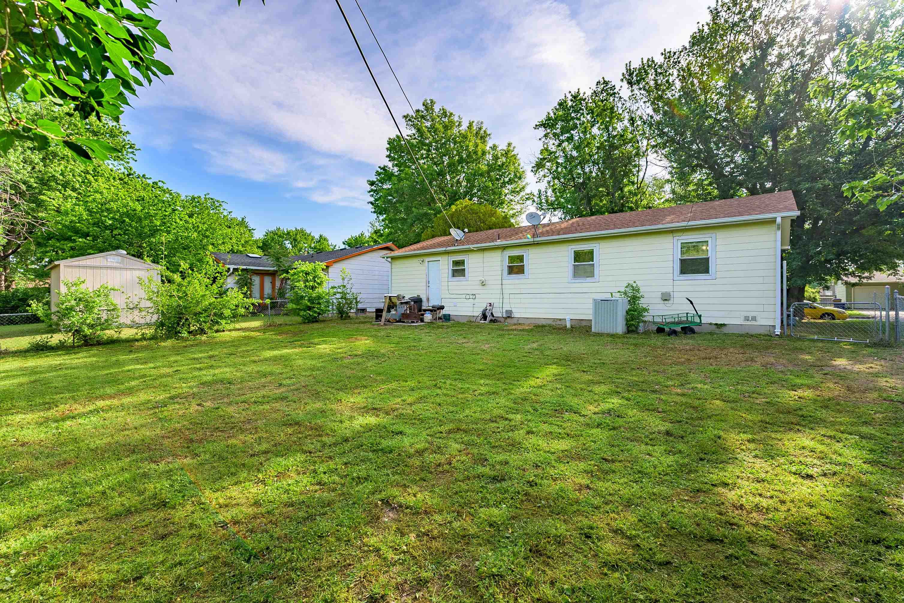 6373 N Tarrytown Street Park City KS 67219