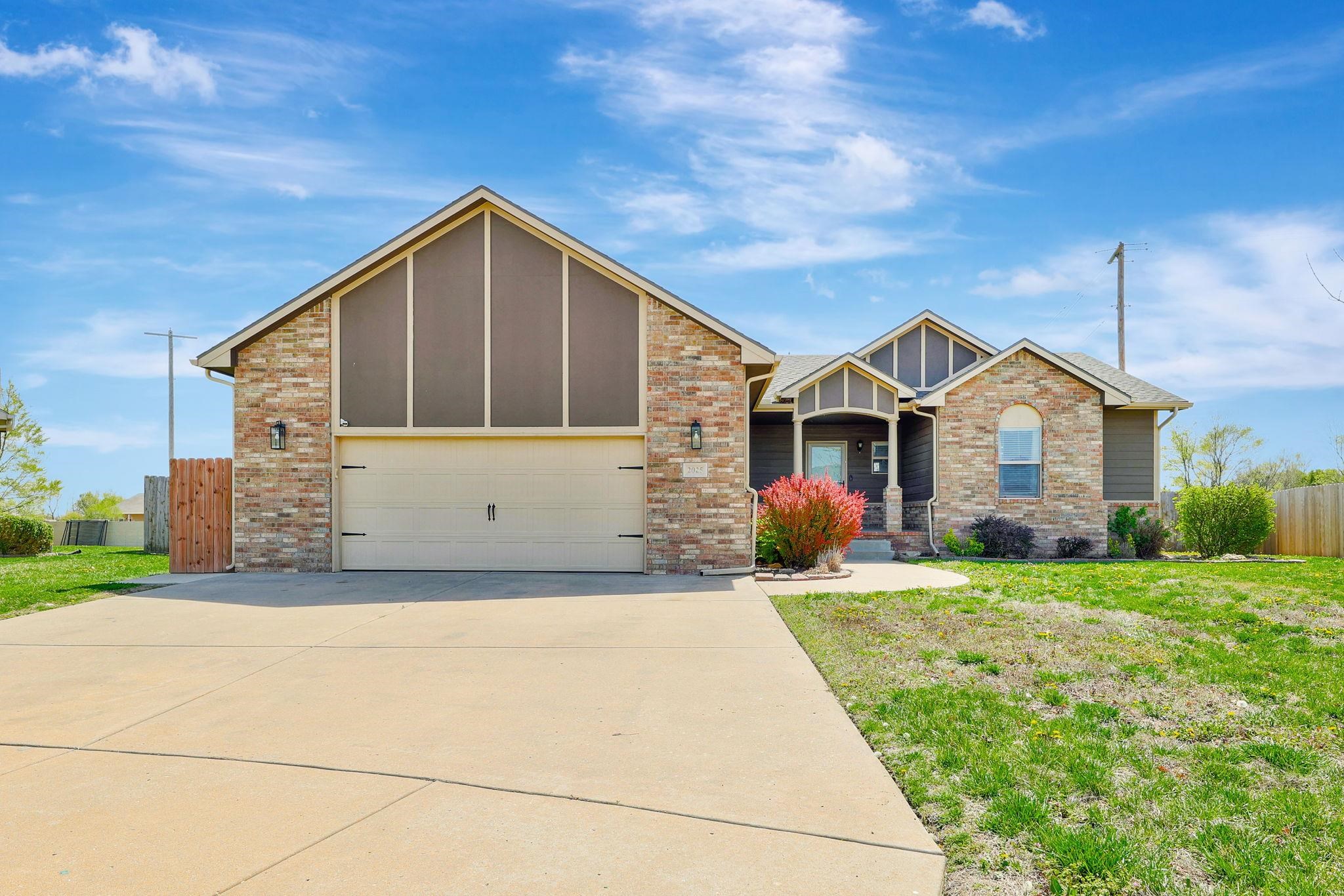 2025 E Clover Court Andover KS 67002