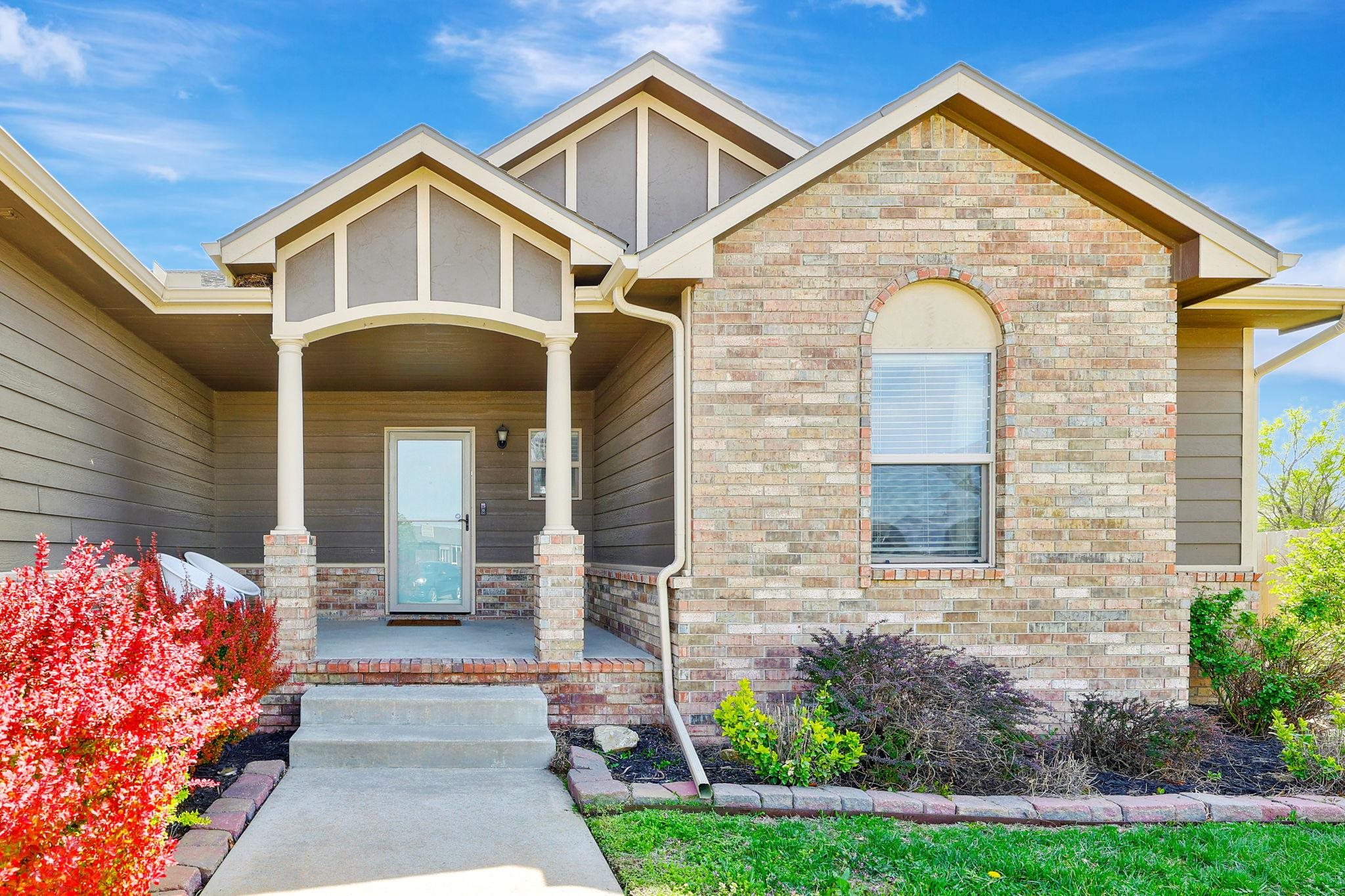 2025 E Clover Court Andover KS 67002