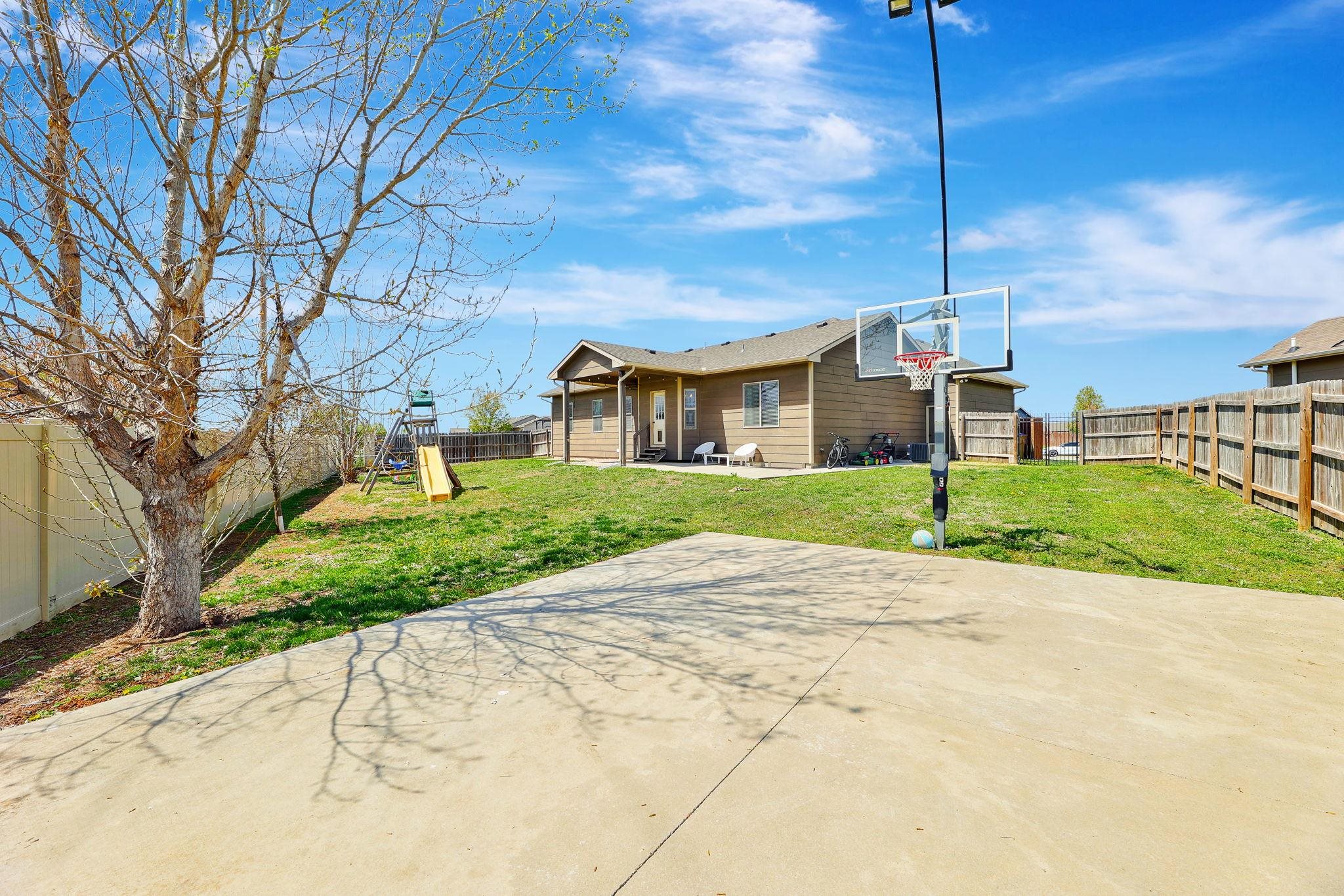 2025 E Clover Court Andover KS 67002