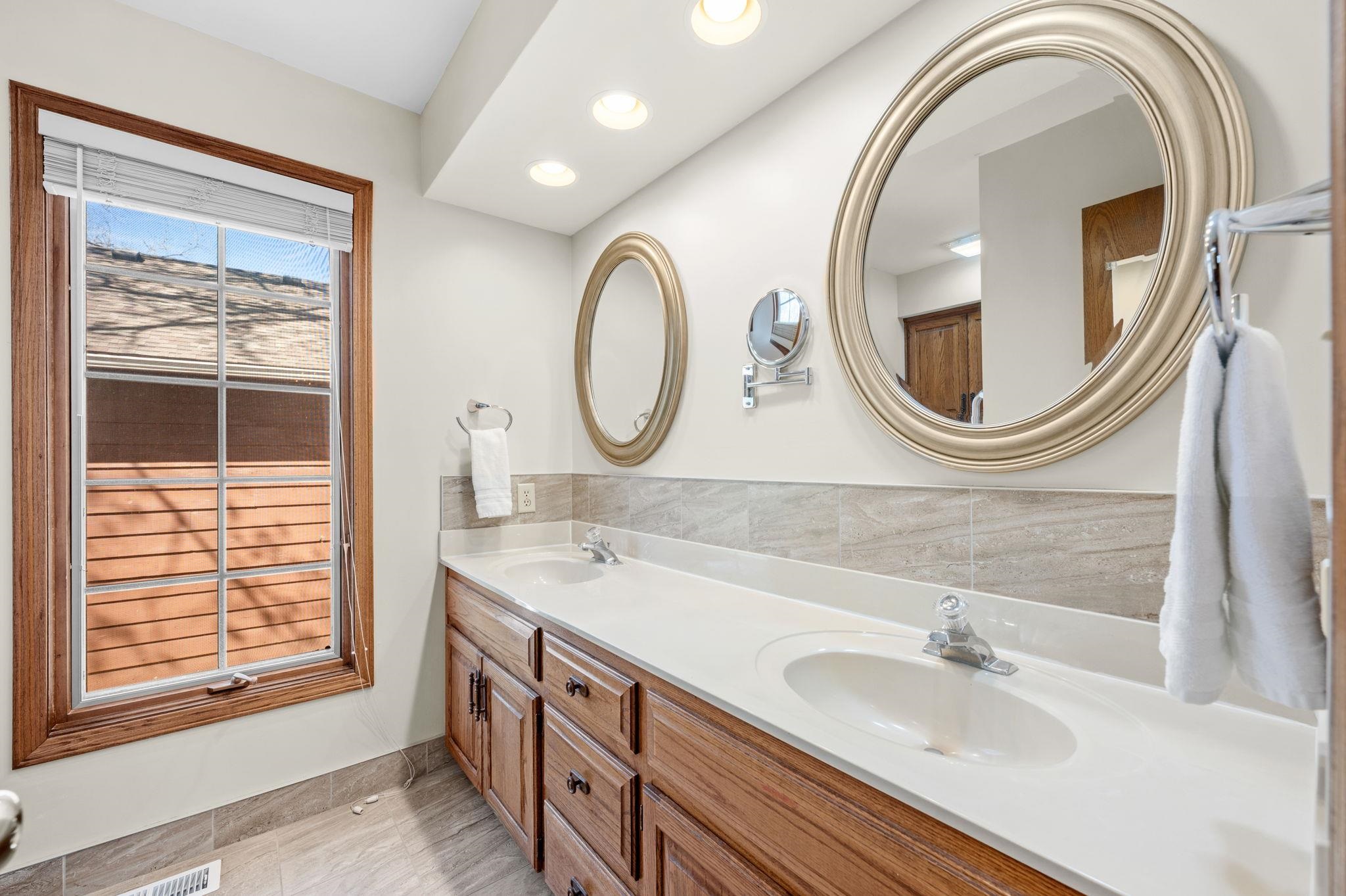 1407 E Hickory Branch Derby KS 67037