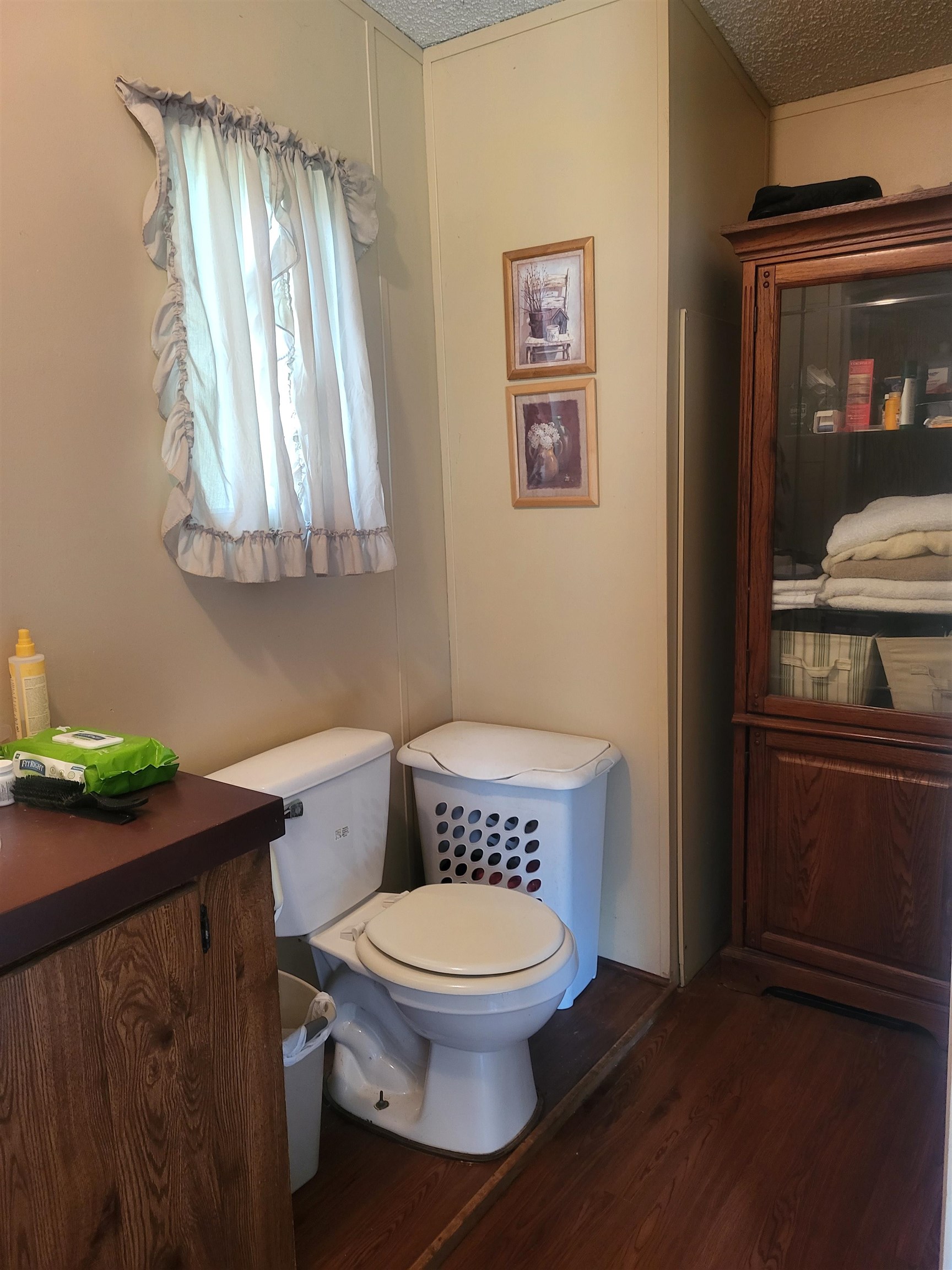 220 W 7th Street Eureka KS 67045