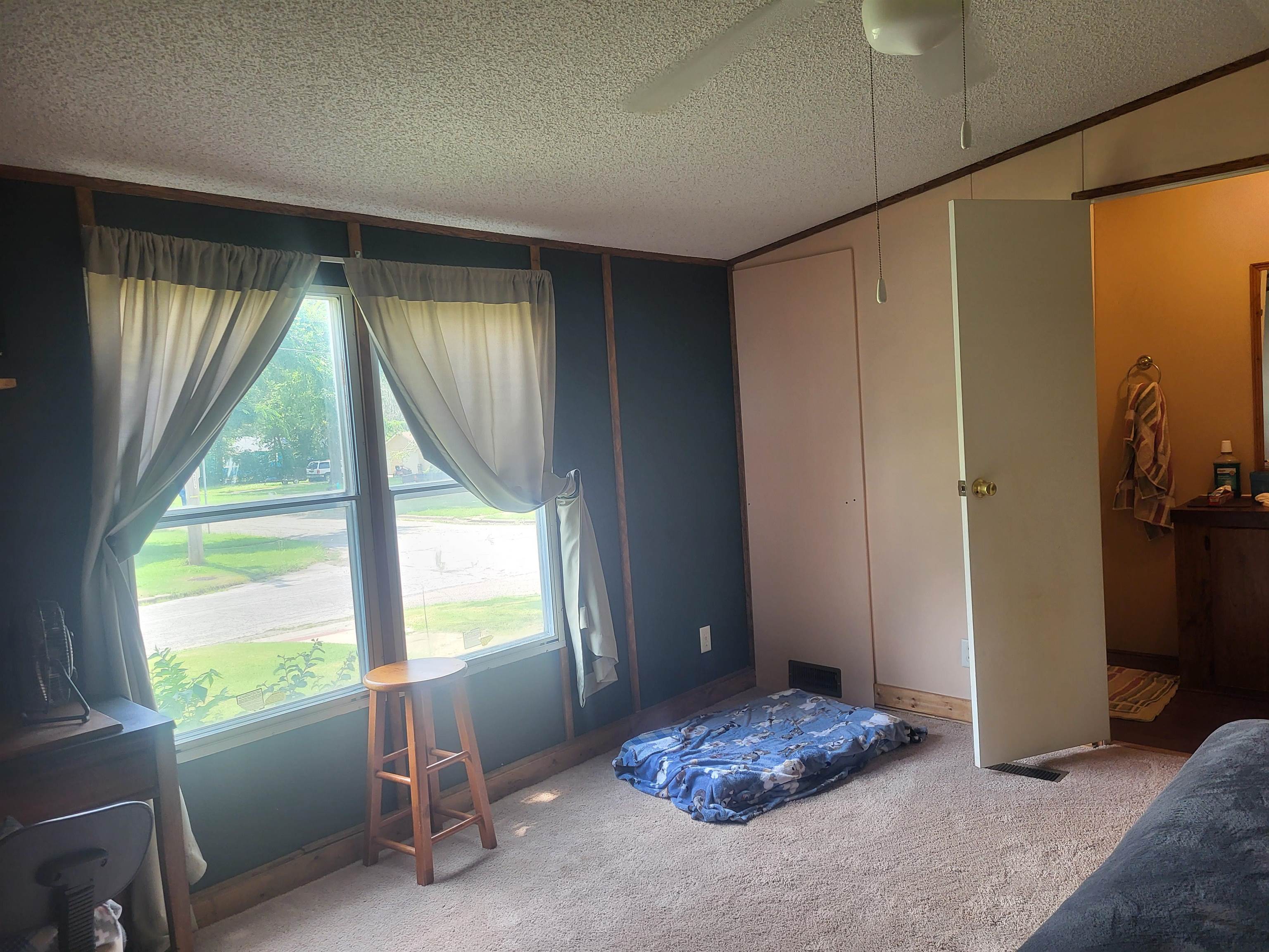 220 W 7th Street Eureka KS 67045