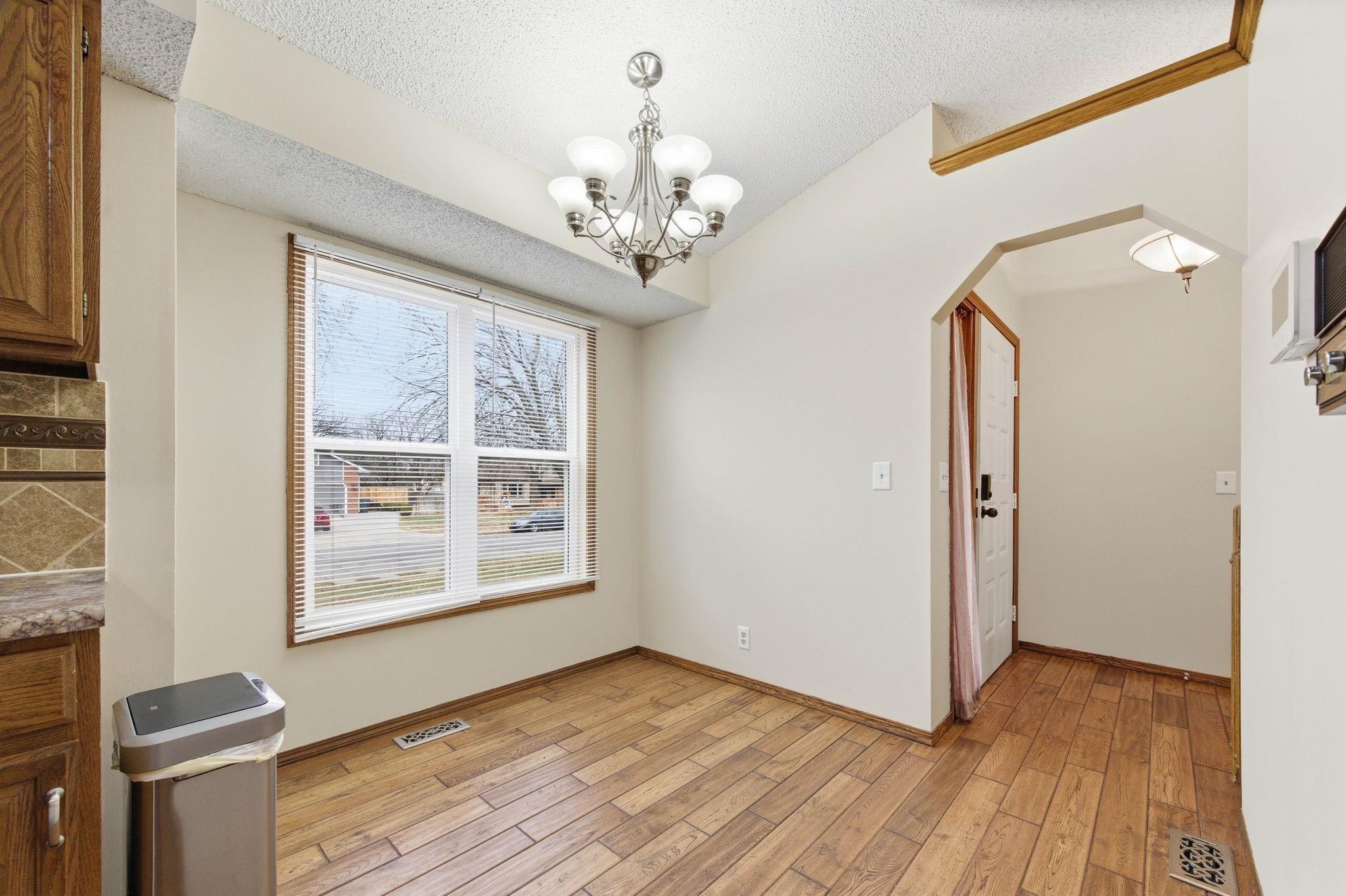 1644 N Parkdale Street Wichita KS 67212