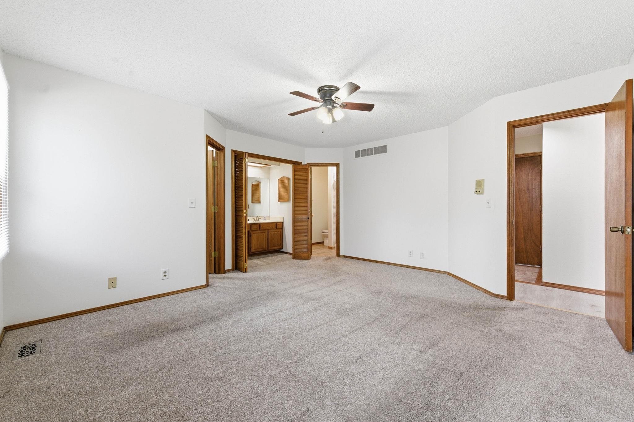 1644 N Parkdale Street Wichita KS 67212