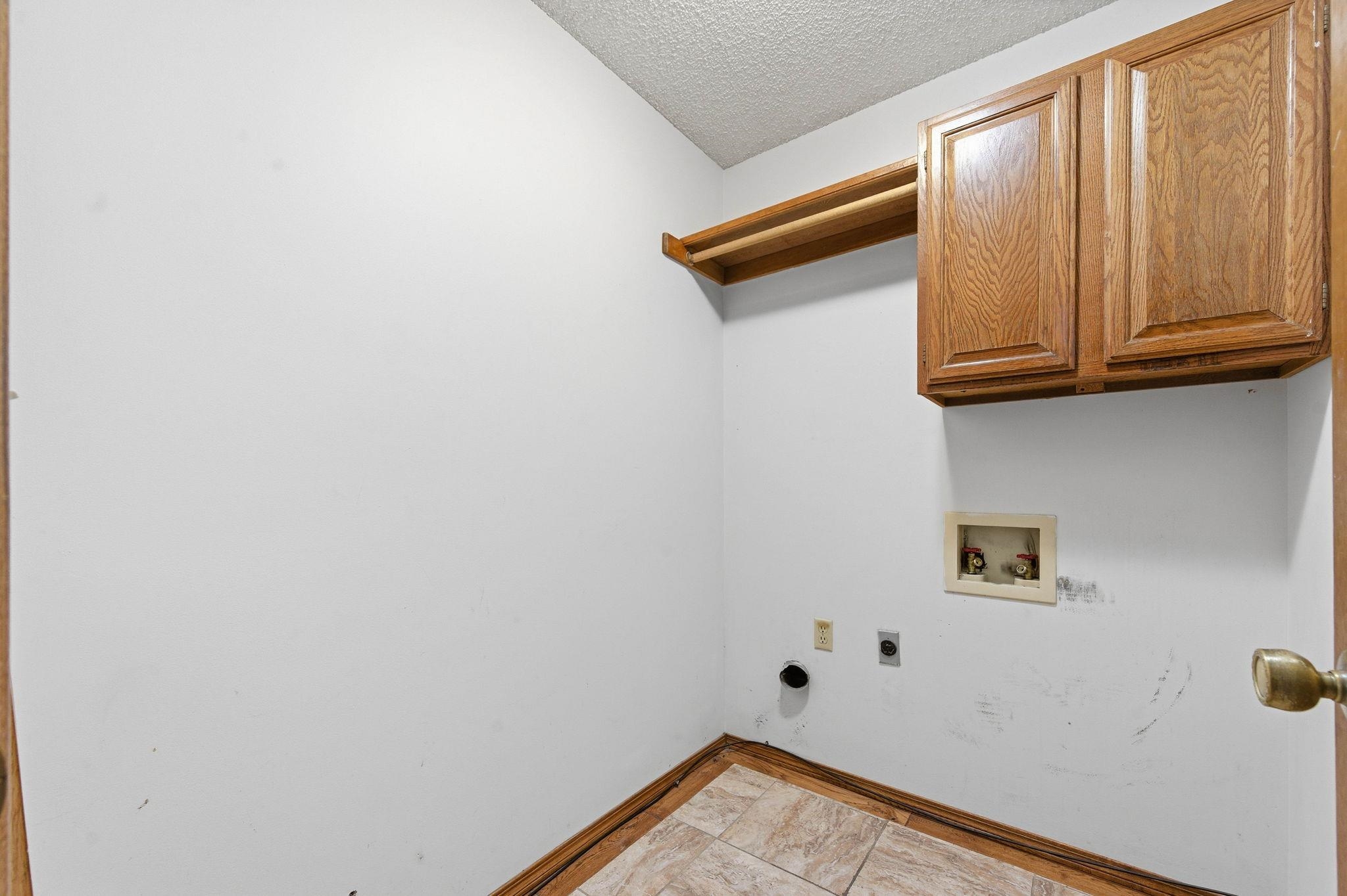 1644 N Parkdale Street Wichita KS 67212