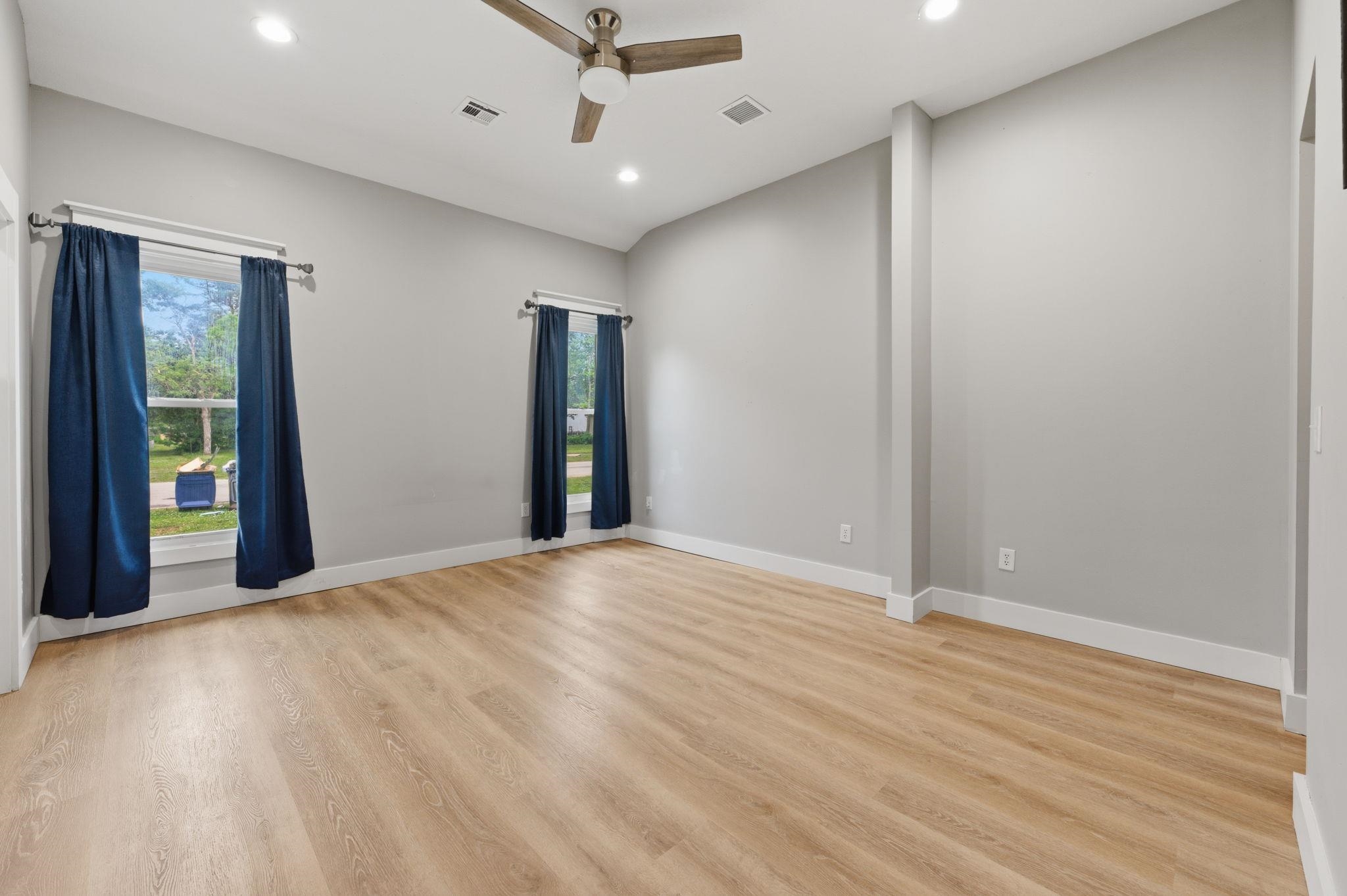 420 W 5th Belle Plaine KS 67013