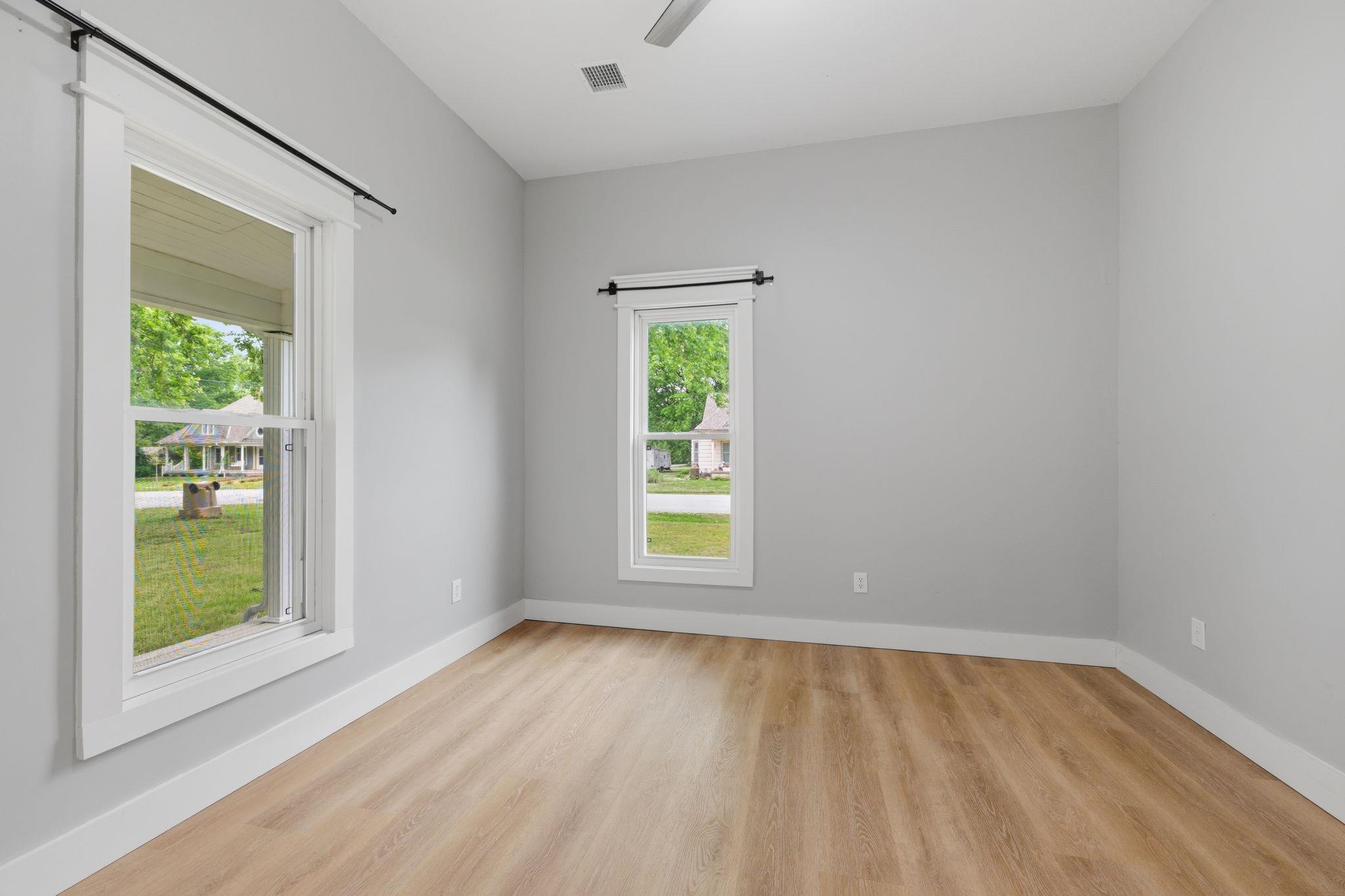 420 W 5th Belle Plaine KS 67013
