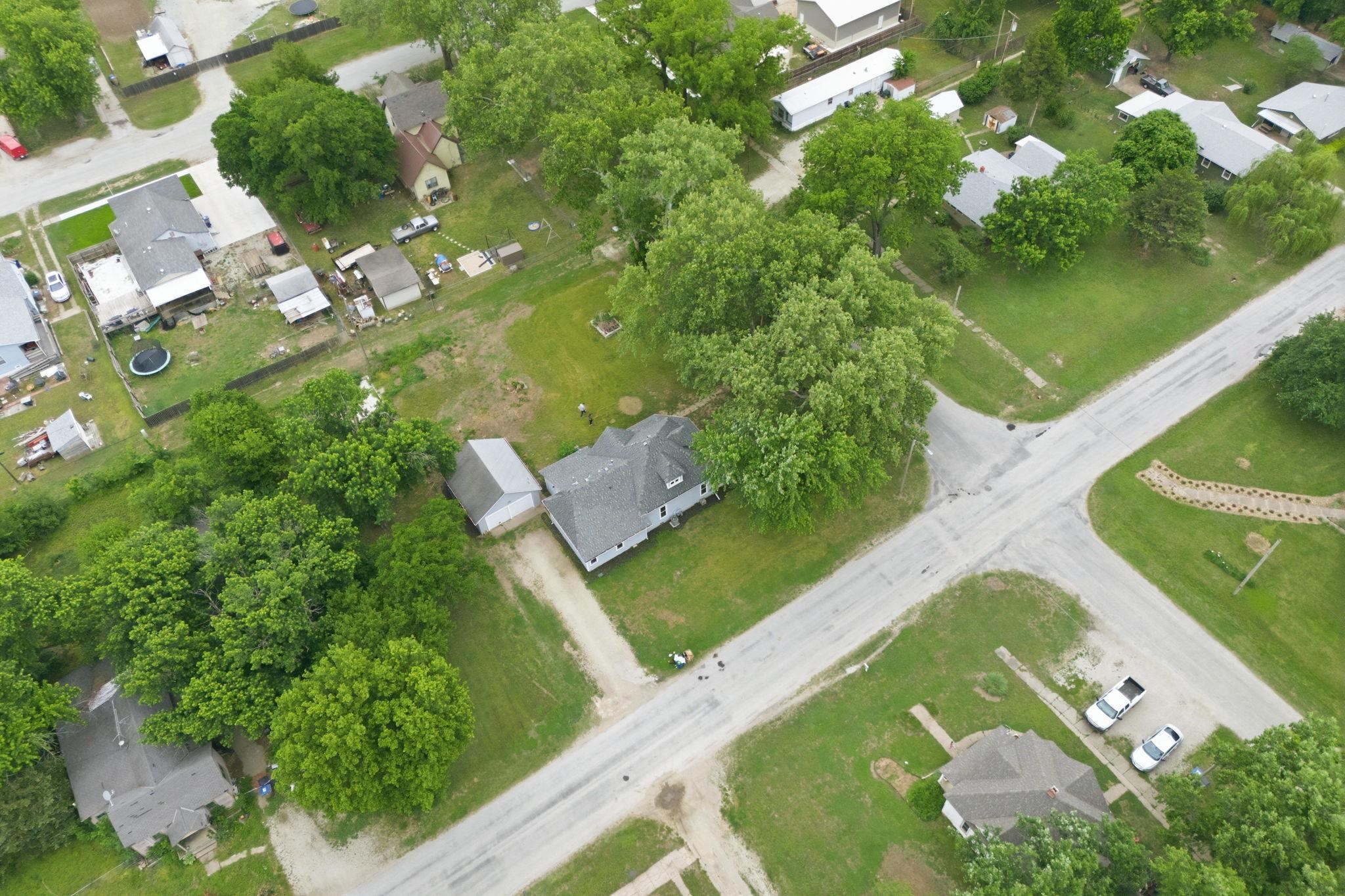 420 W 5th Belle Plaine KS 67013