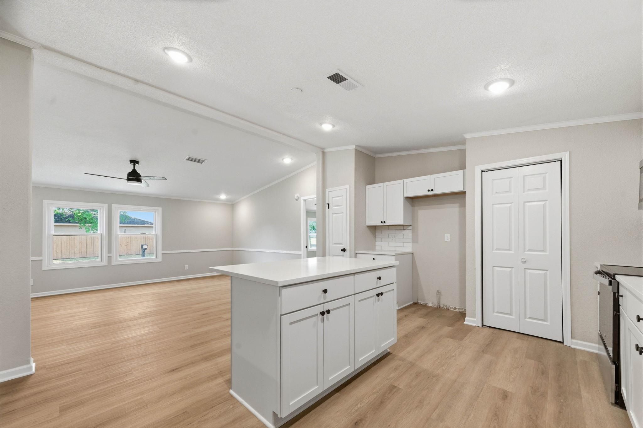 6068 S Seneca Street Wichita KS 67217