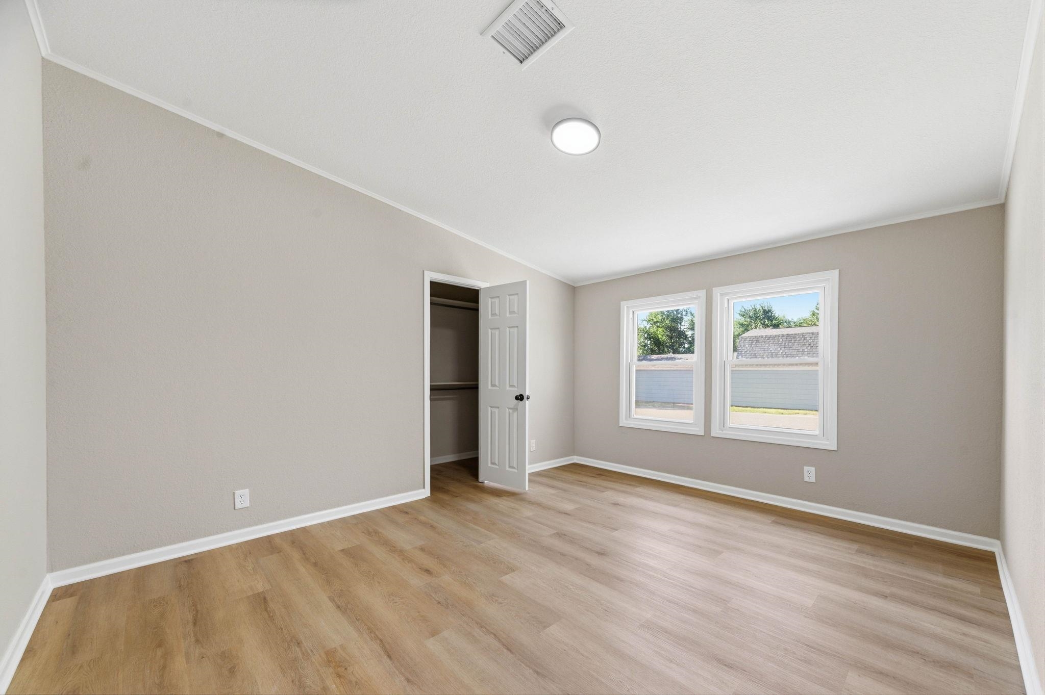 6068 S Seneca Street Wichita KS 67217