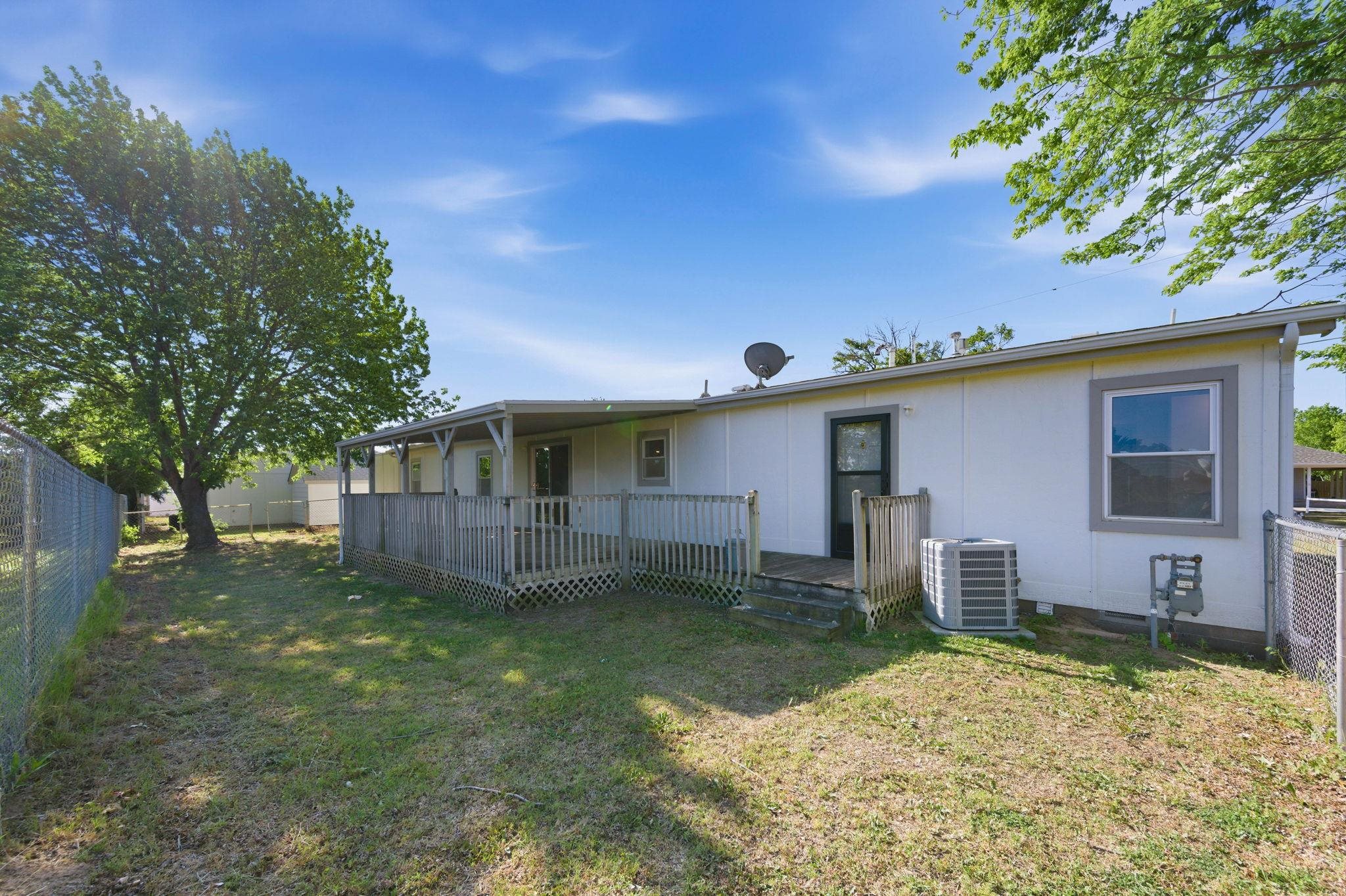 6068 S Seneca Street Wichita KS 67217