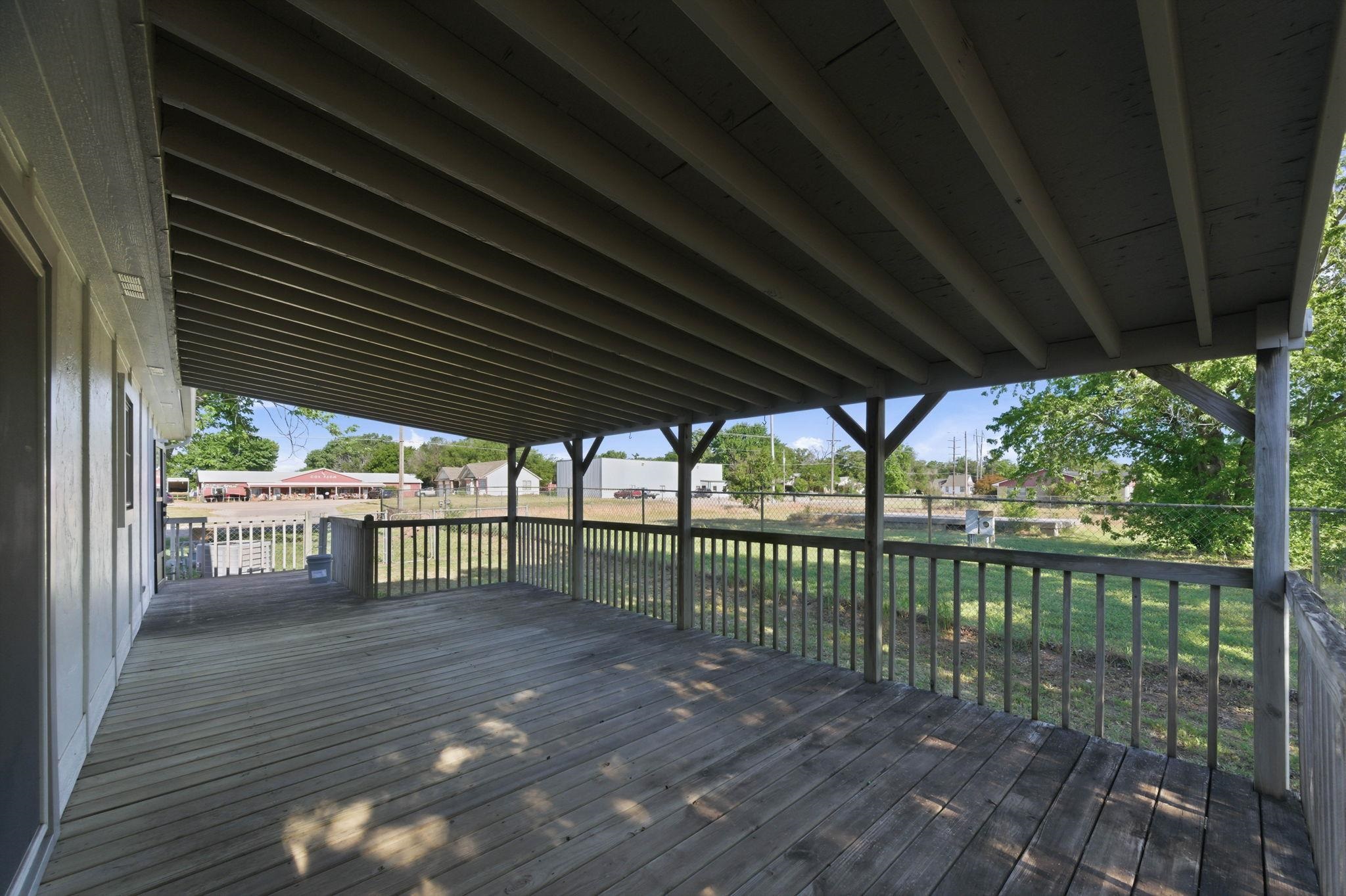 6068 S Seneca Street Wichita KS 67217