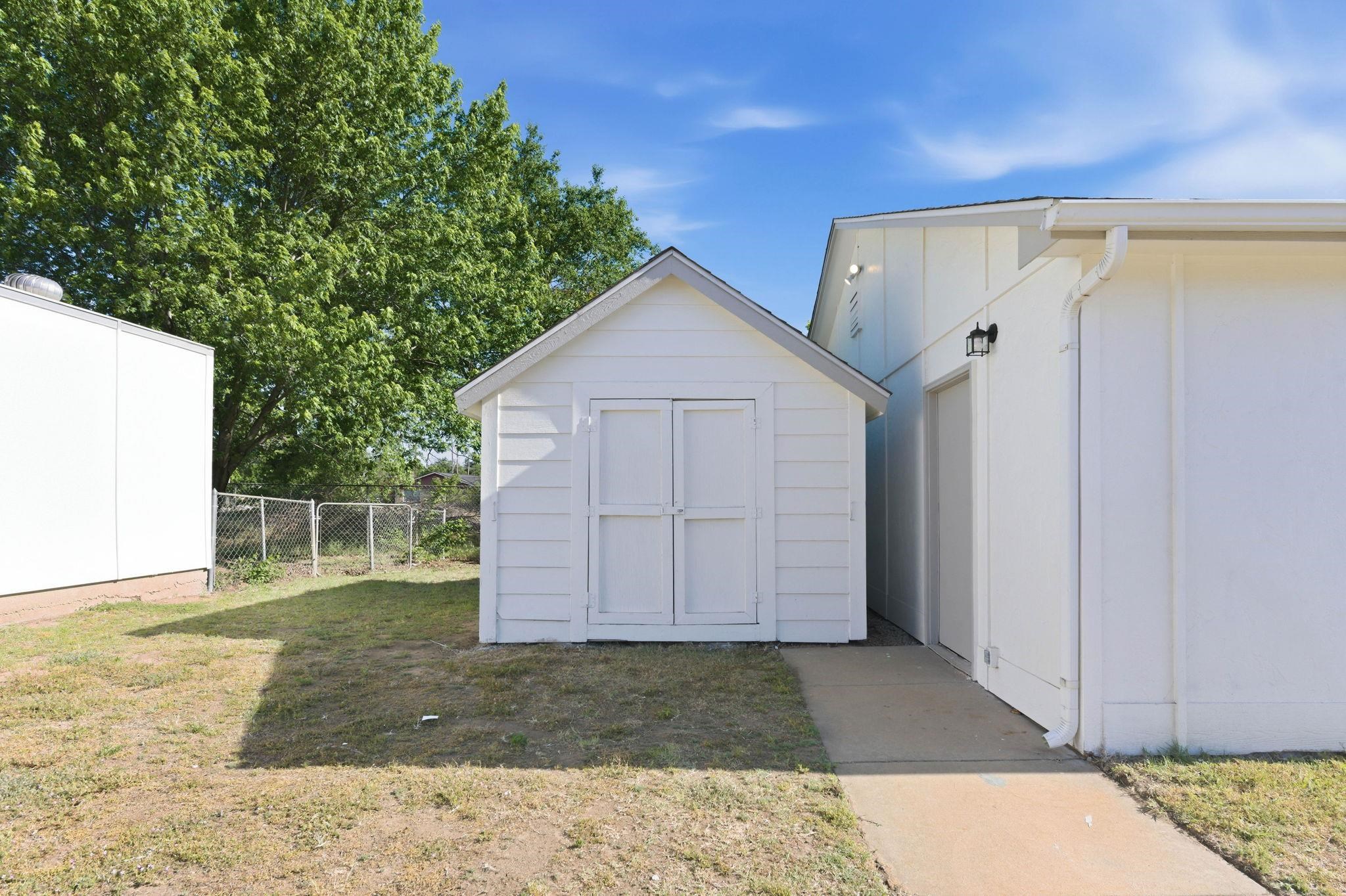 6068 S Seneca Street Wichita KS 67217