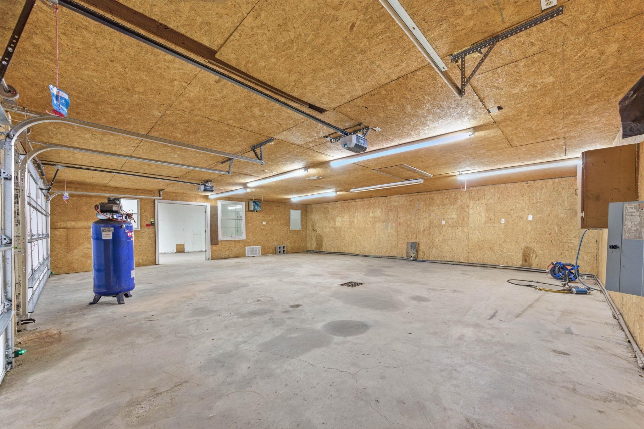 6068 S Seneca Street Wichita KS 67217