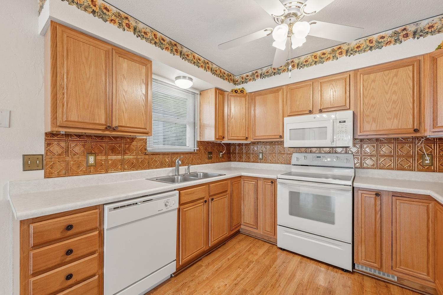 6240 N Longmont Street Park City KS 67219