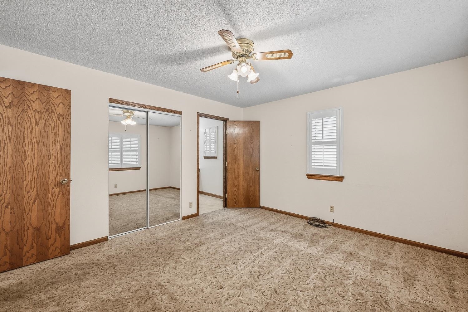 6240 N Longmont Street Park City KS 67219