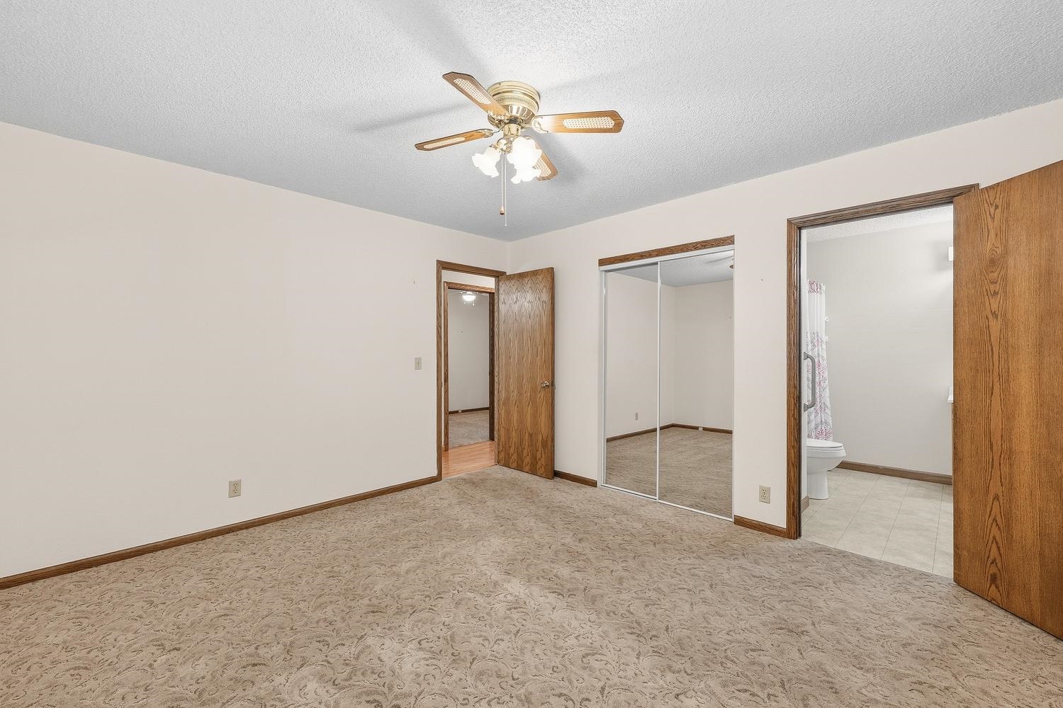 6240 N Longmont Street Park City KS 67219