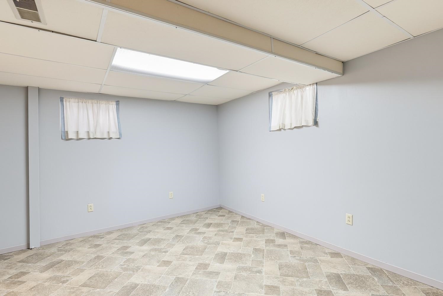 6240 N Longmont Street Park City KS 67219