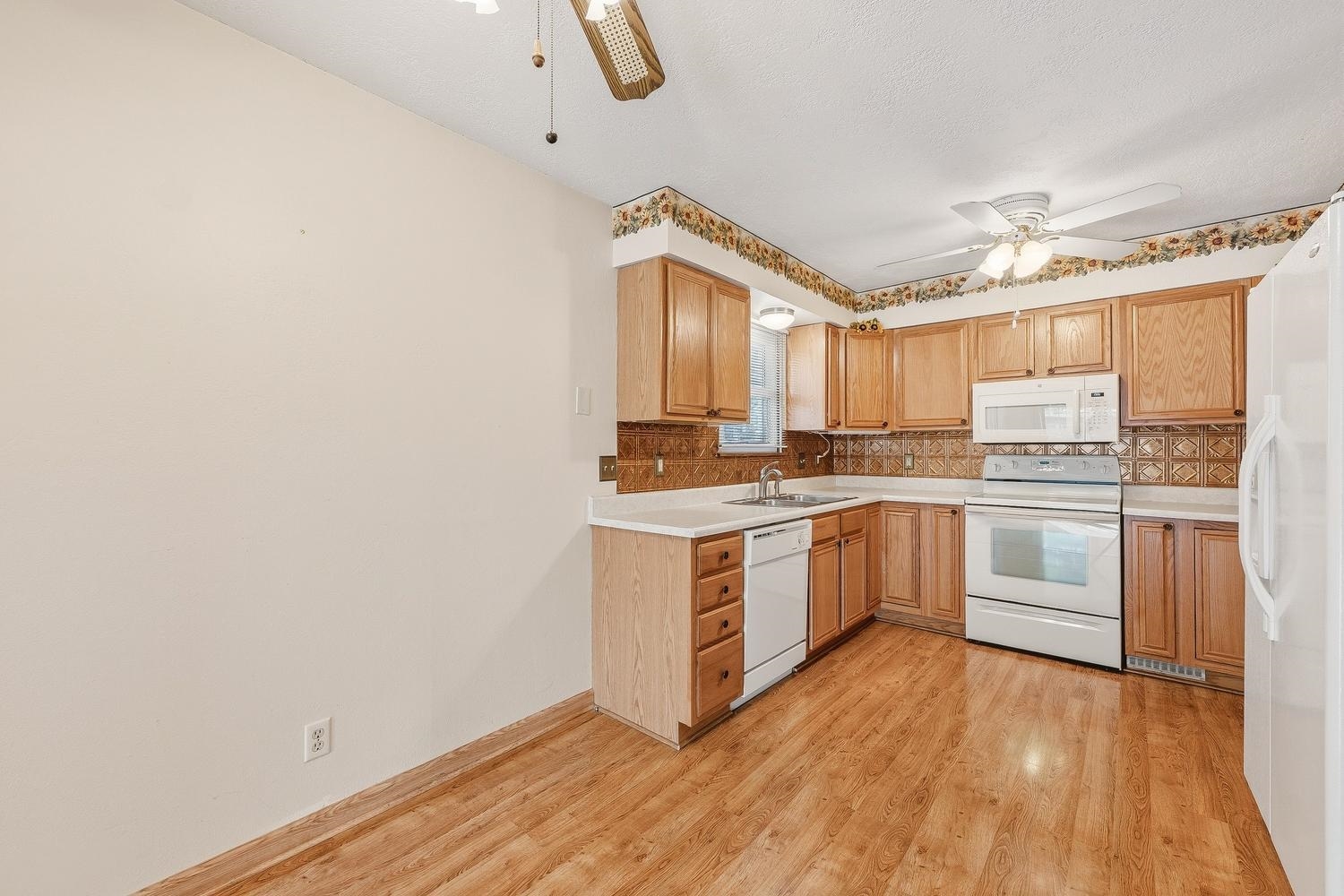 6240 N Longmont Street Park City KS 67219