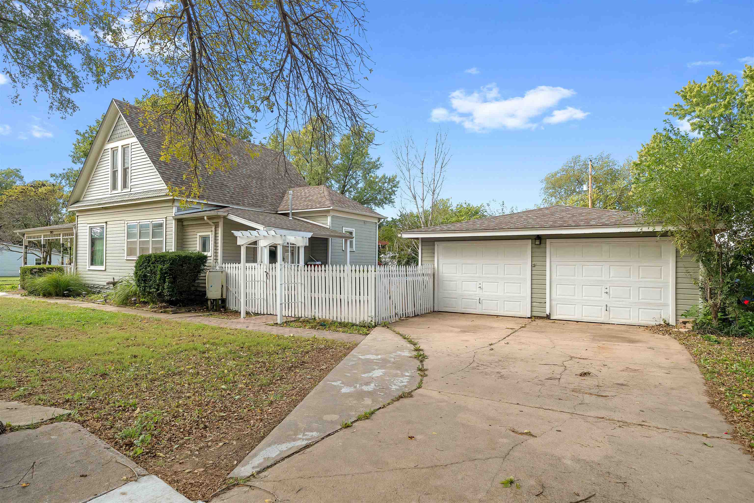 203 N Lee Street Clearwater KS 67026