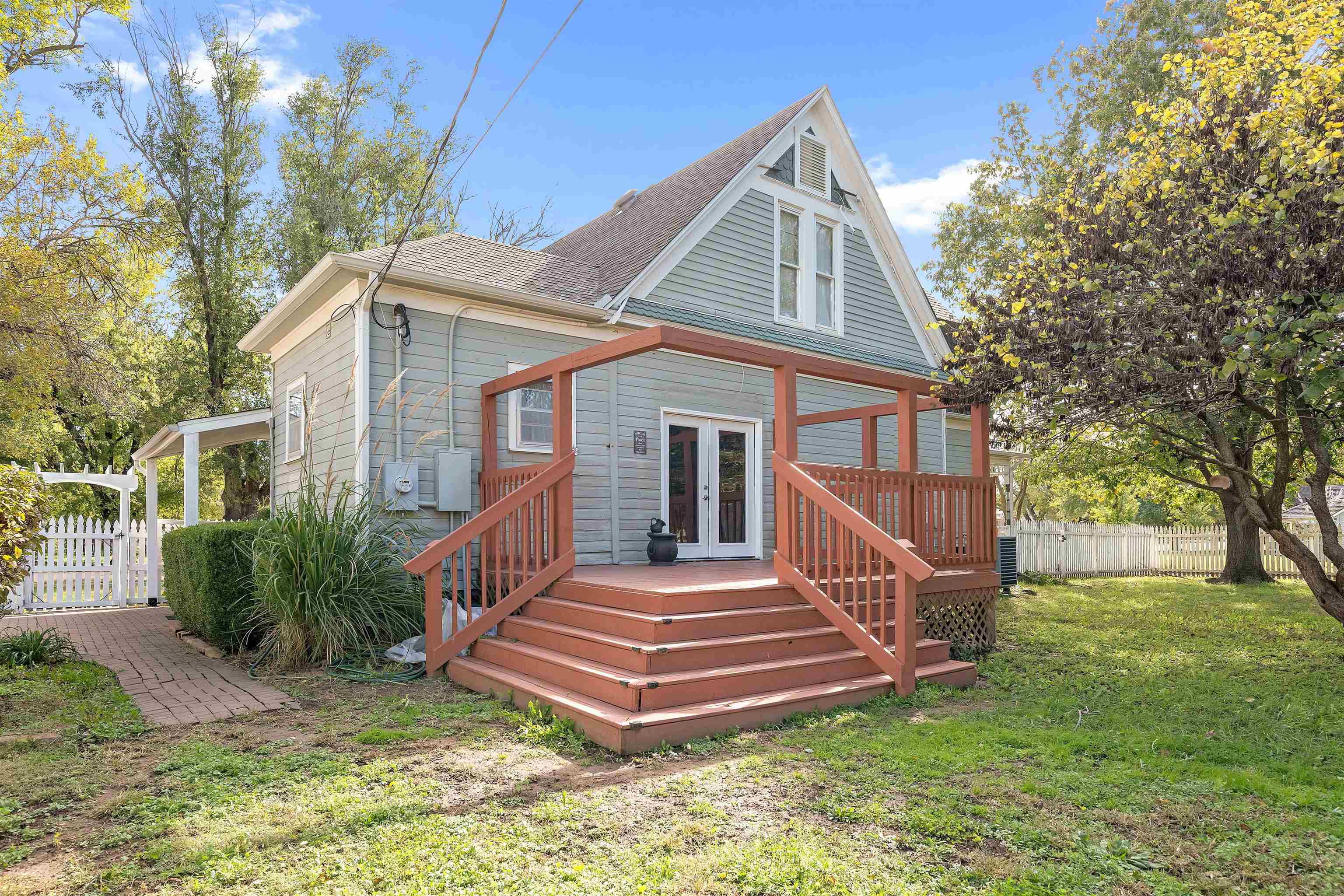 203 N Lee Street Clearwater KS 67026