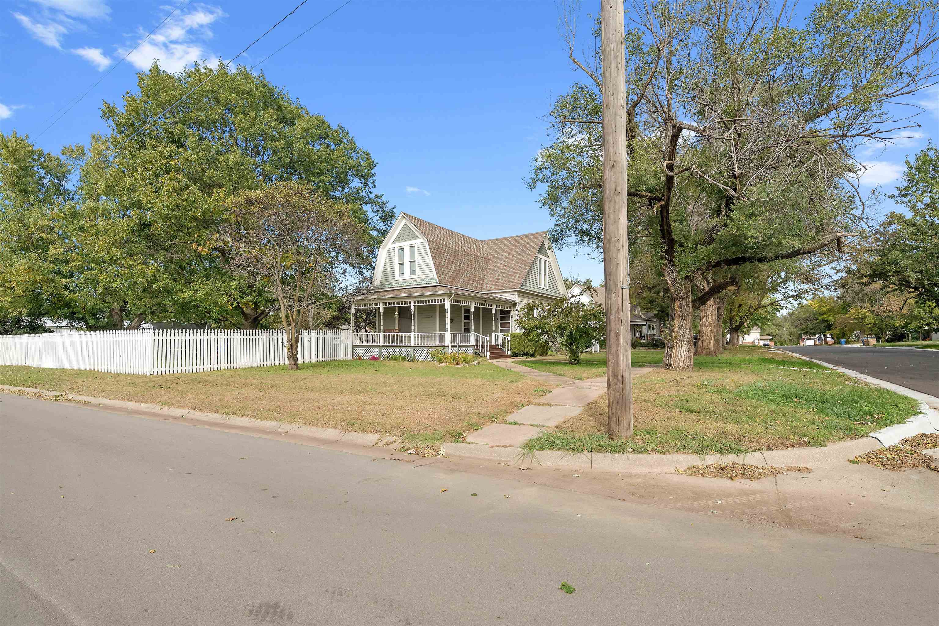 203 N Lee Street Clearwater KS 67026