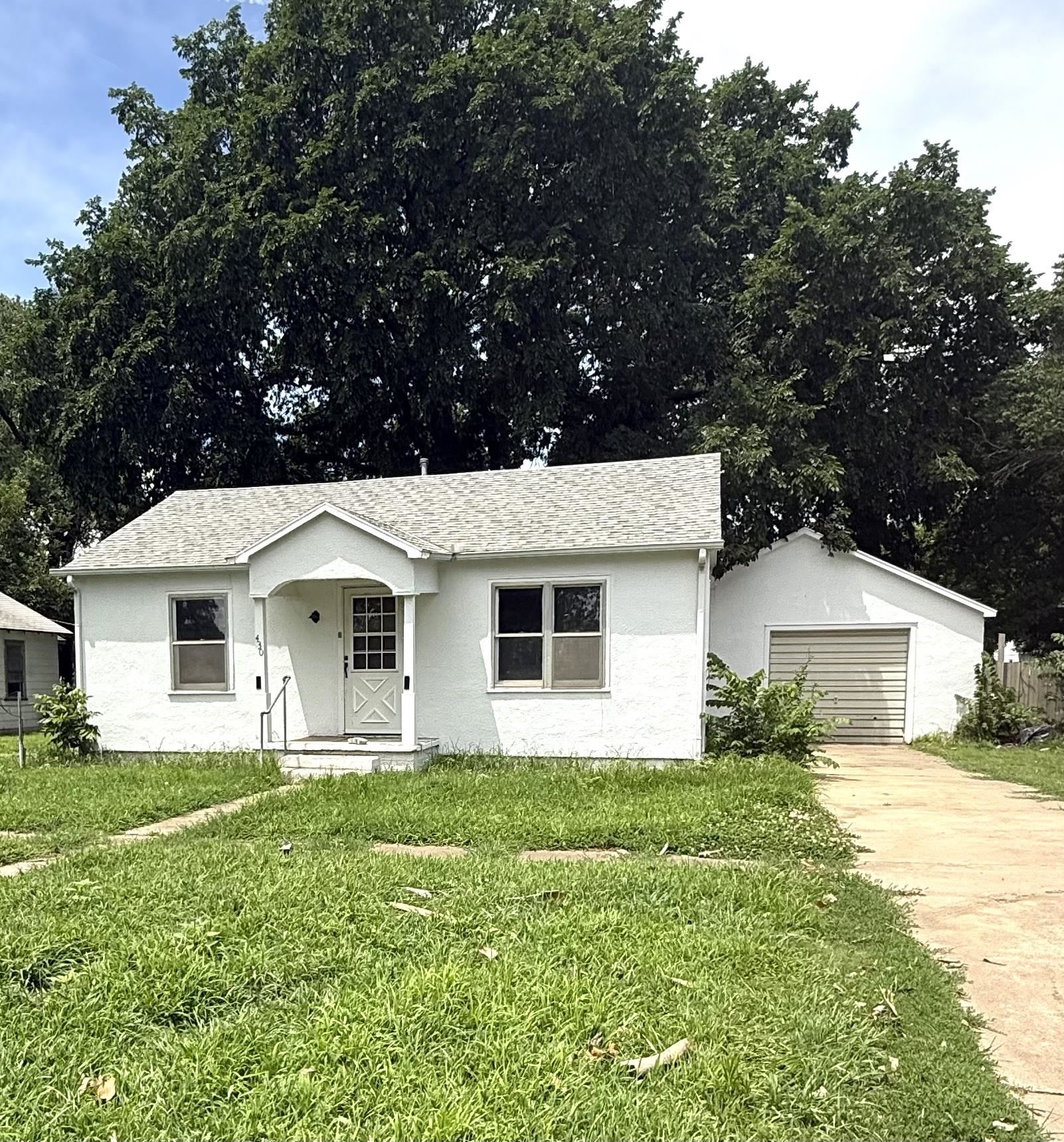 430 S Lincoln Anthony KS 67003