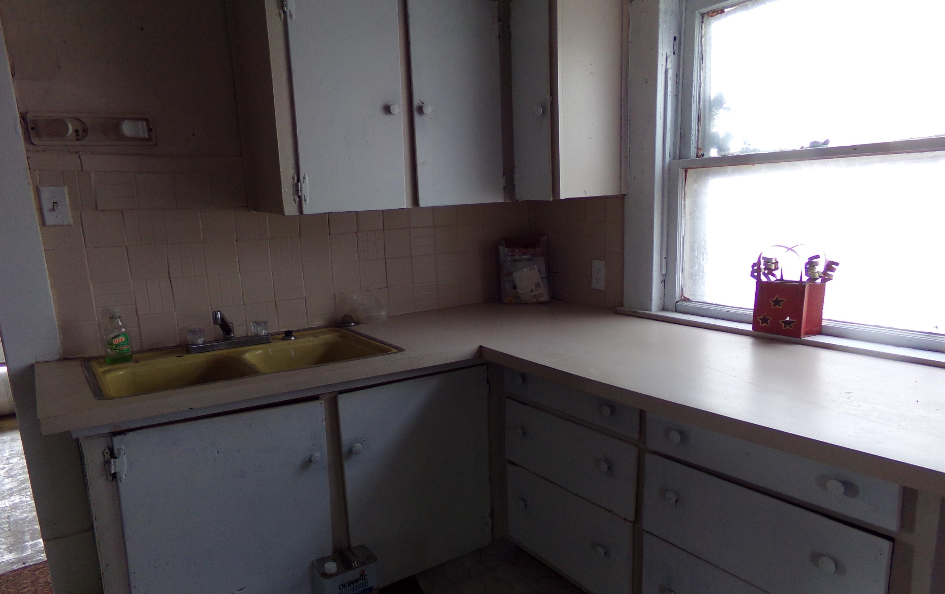 318 E 7th Avenue Winfield KS 67156