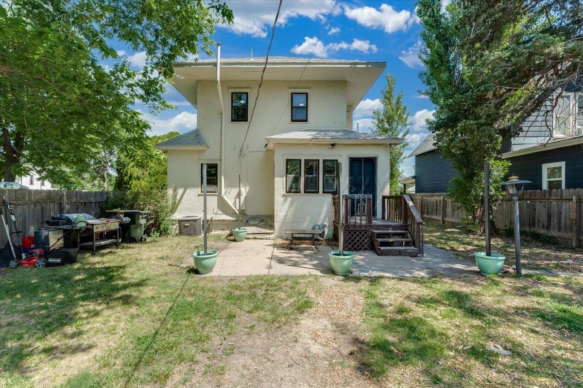 225 W 9th Avenue Hutchinson KS 67501